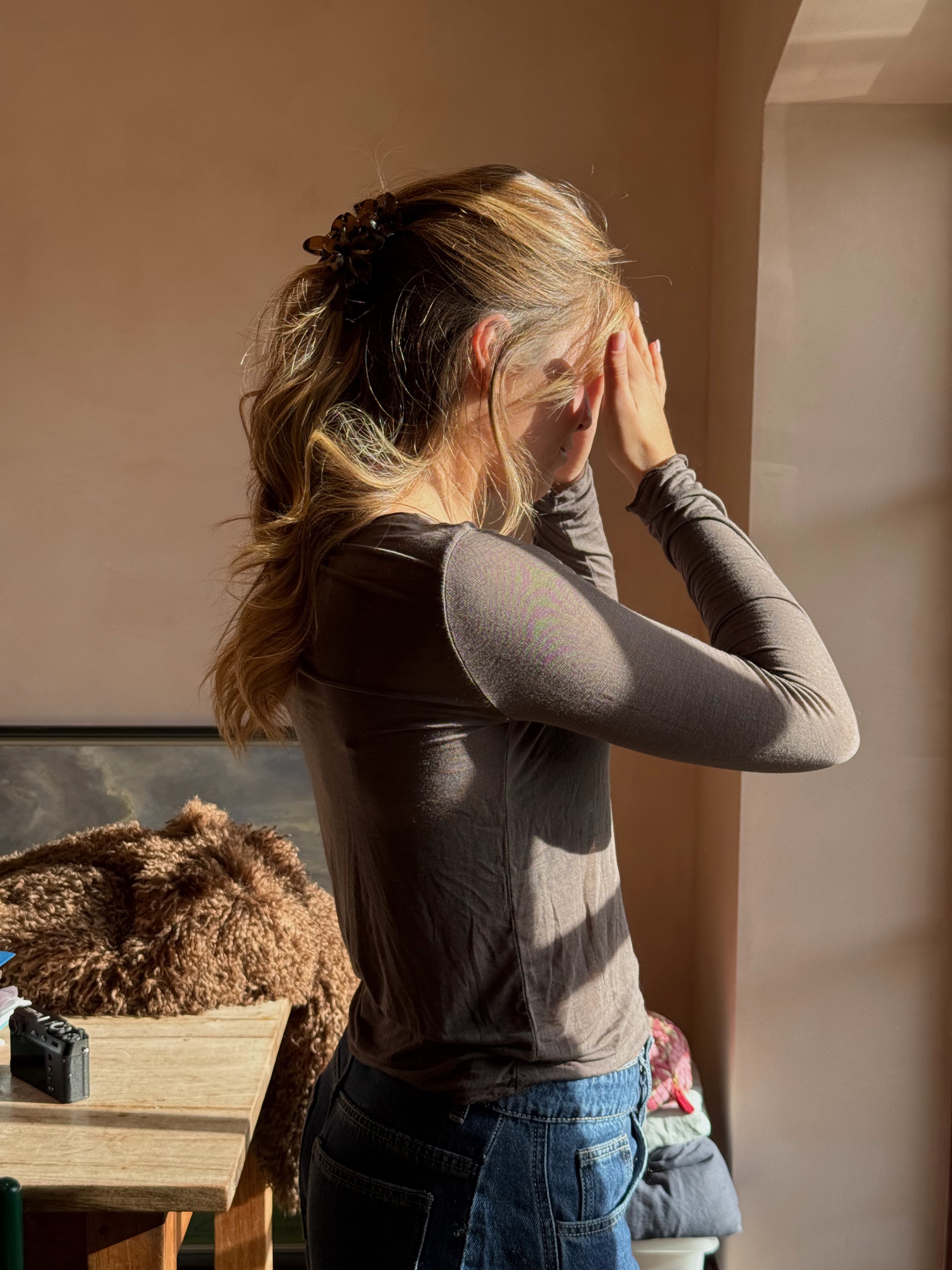 THE CASSIE TOP TAUPE