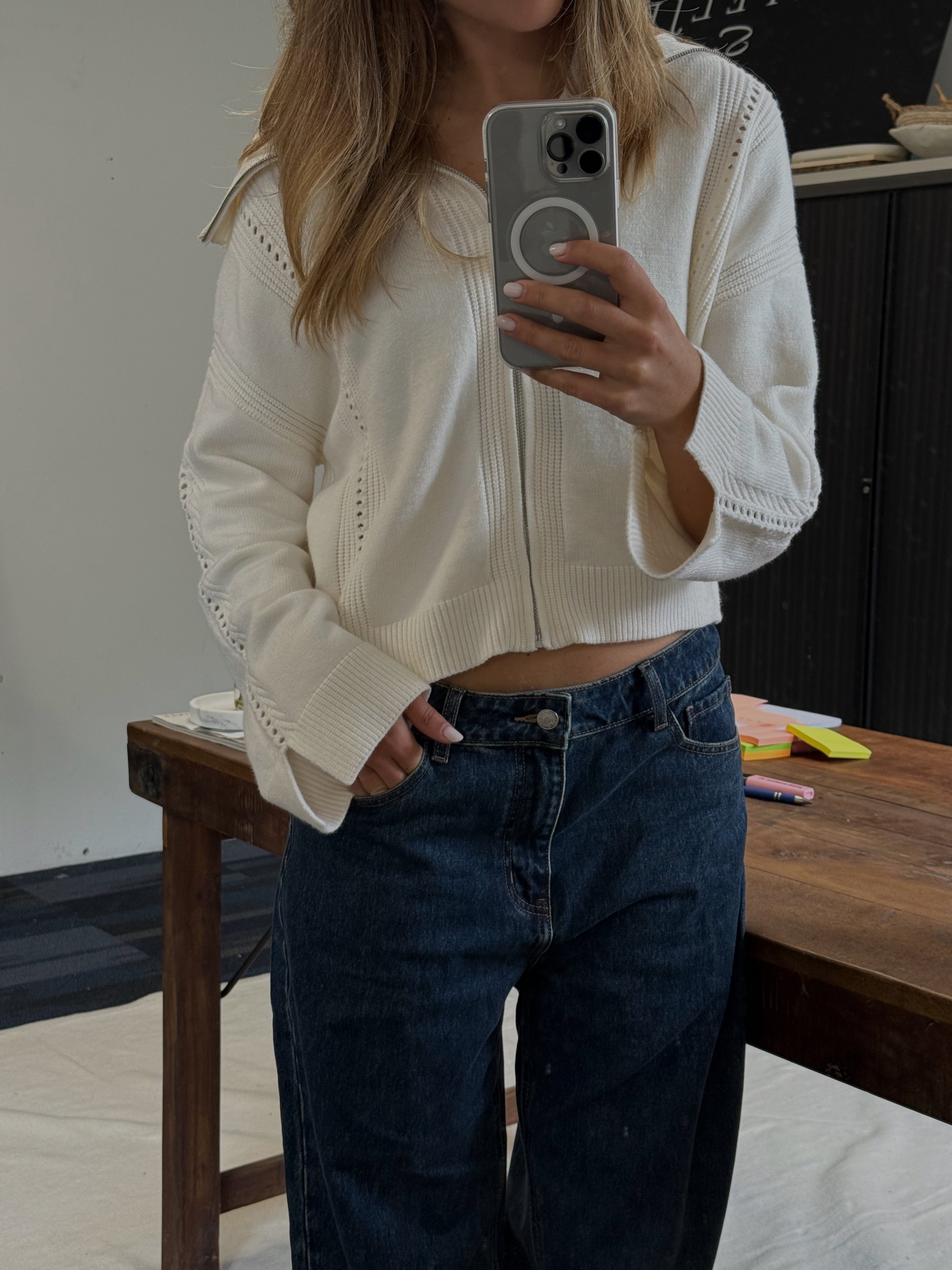 THE EVERYDAY BARREL JEANS