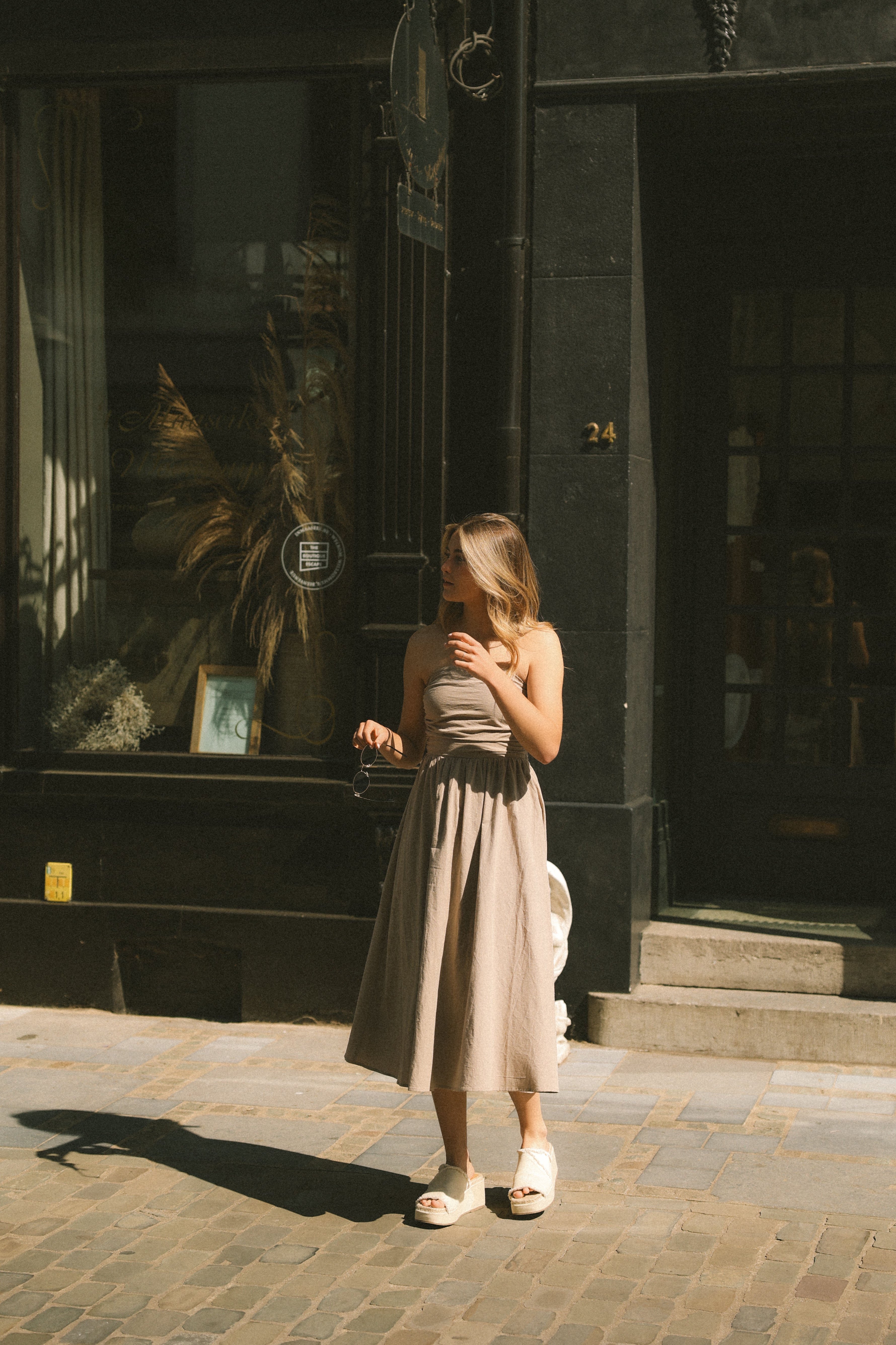 STRAPLESS MAXI DRESS TAUPE