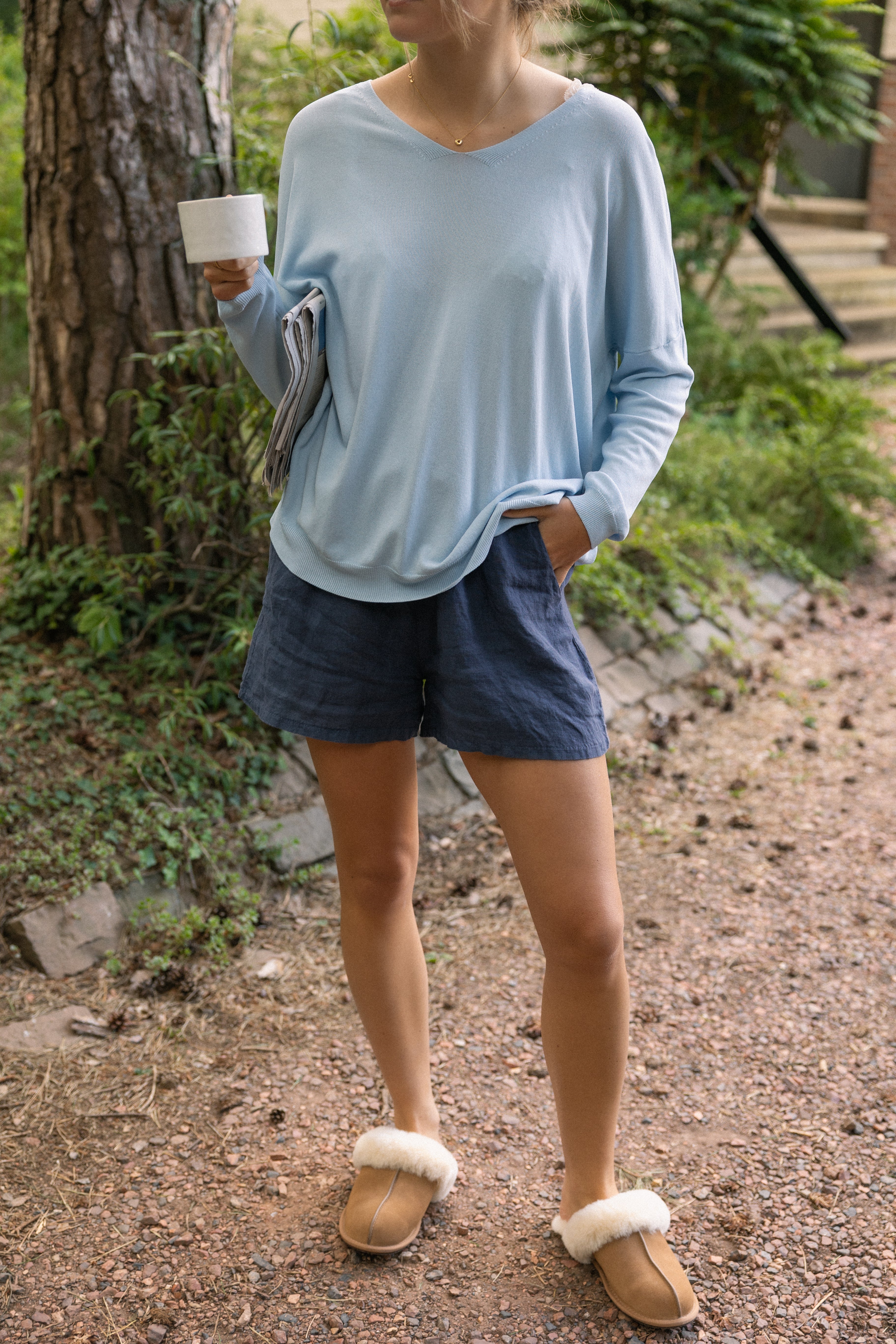 BASIC VNECK PULL BABY BLUE