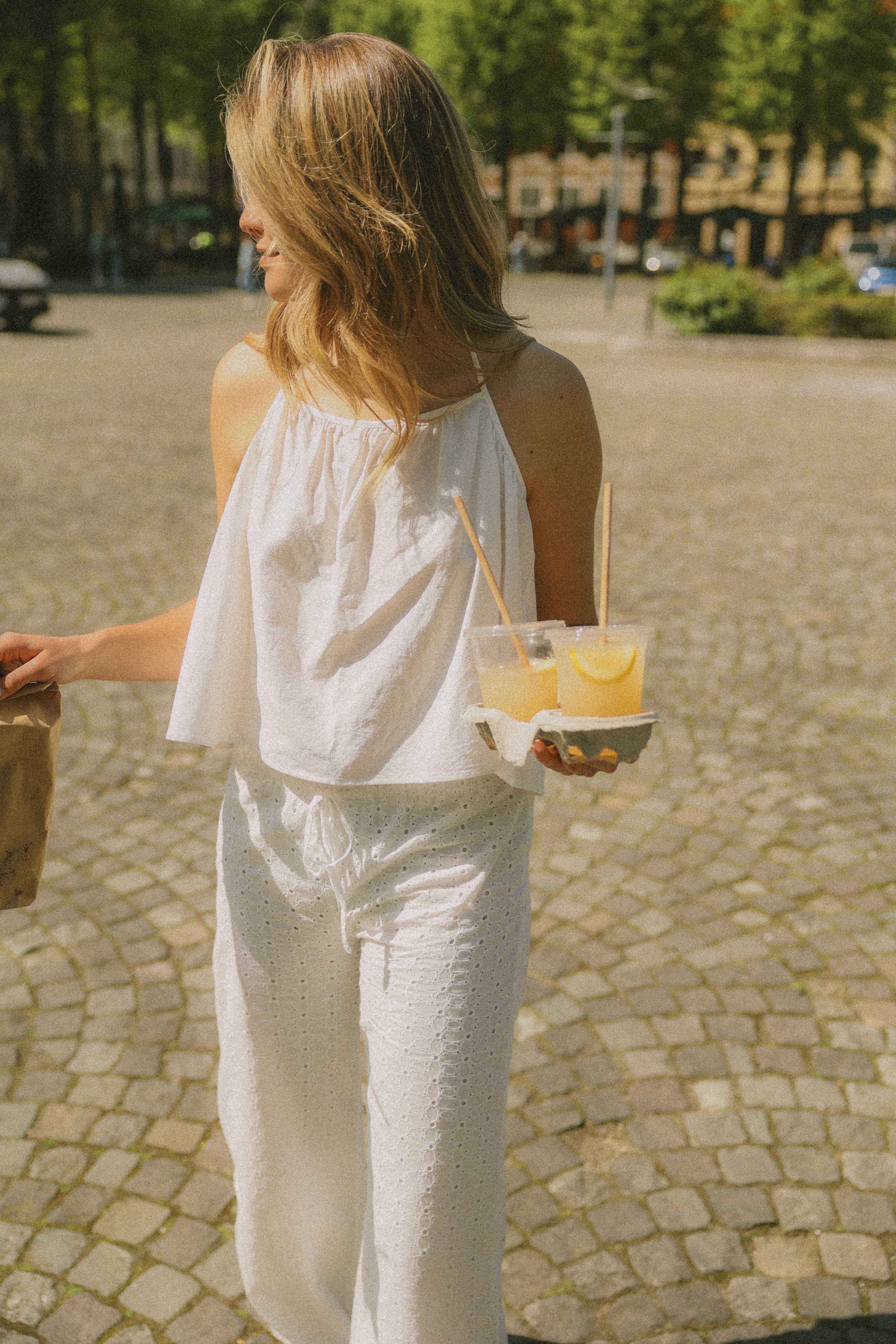LOWWAIST BRODERIE PANTS WHITE