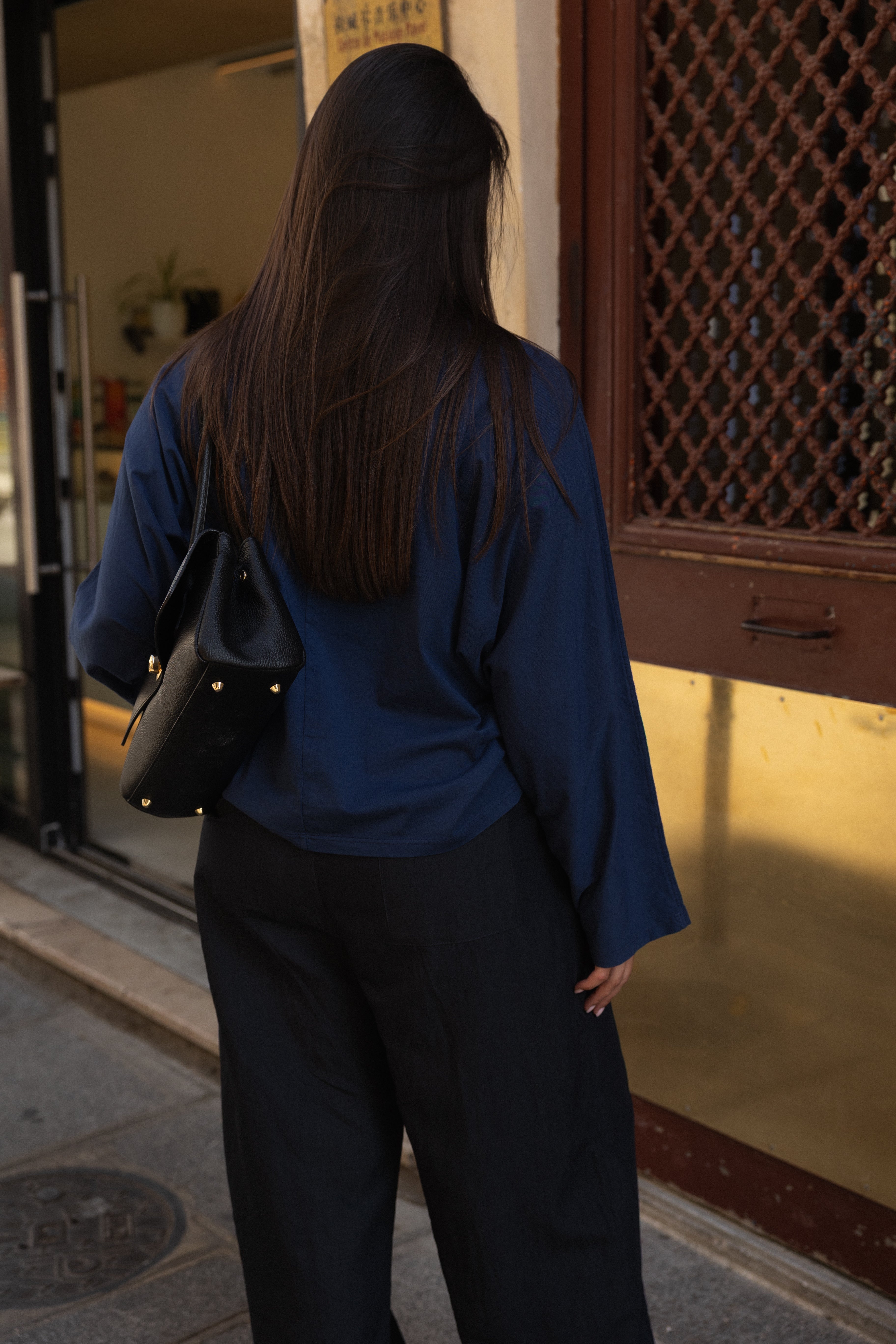 ESSENTIAL LONGSLEEVE NAVY