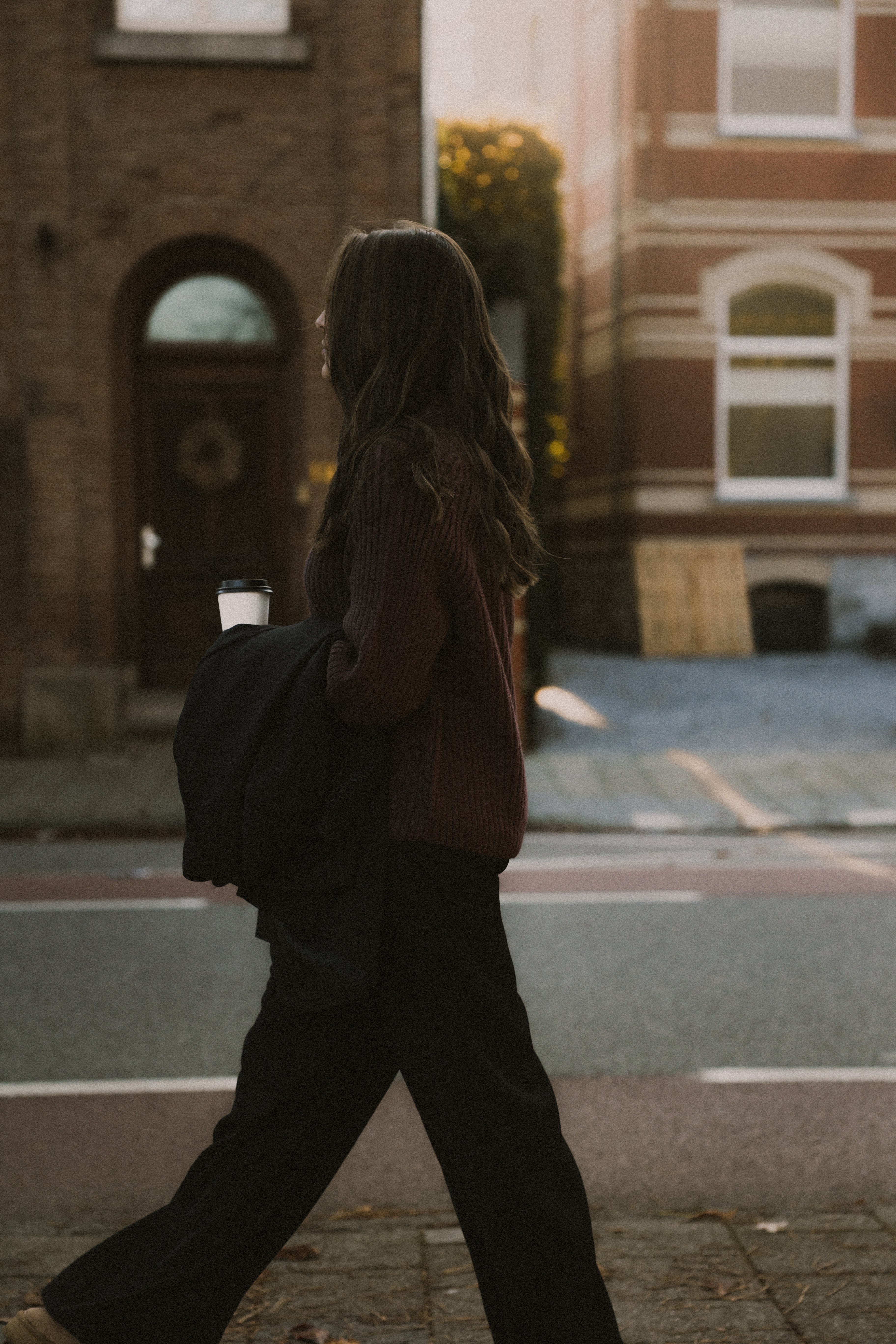 DARK BURGUNDY TURTLENECK