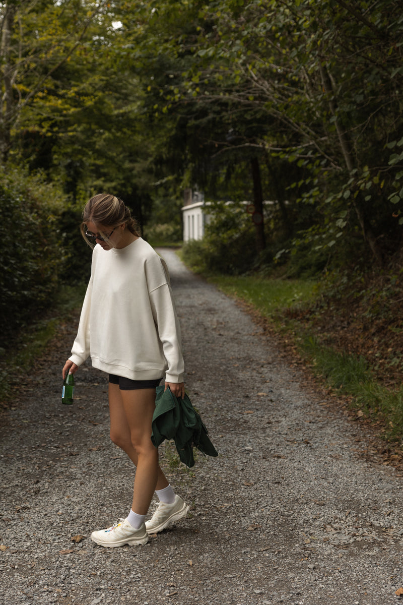 THE EVERYDAY OVERSIZED SWEATER ECRU