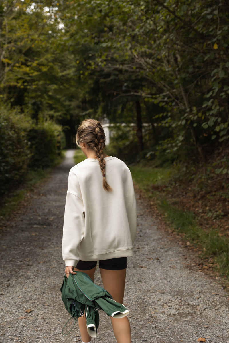 THE EVERYDAY OVERSIZED SWEATER ECRU