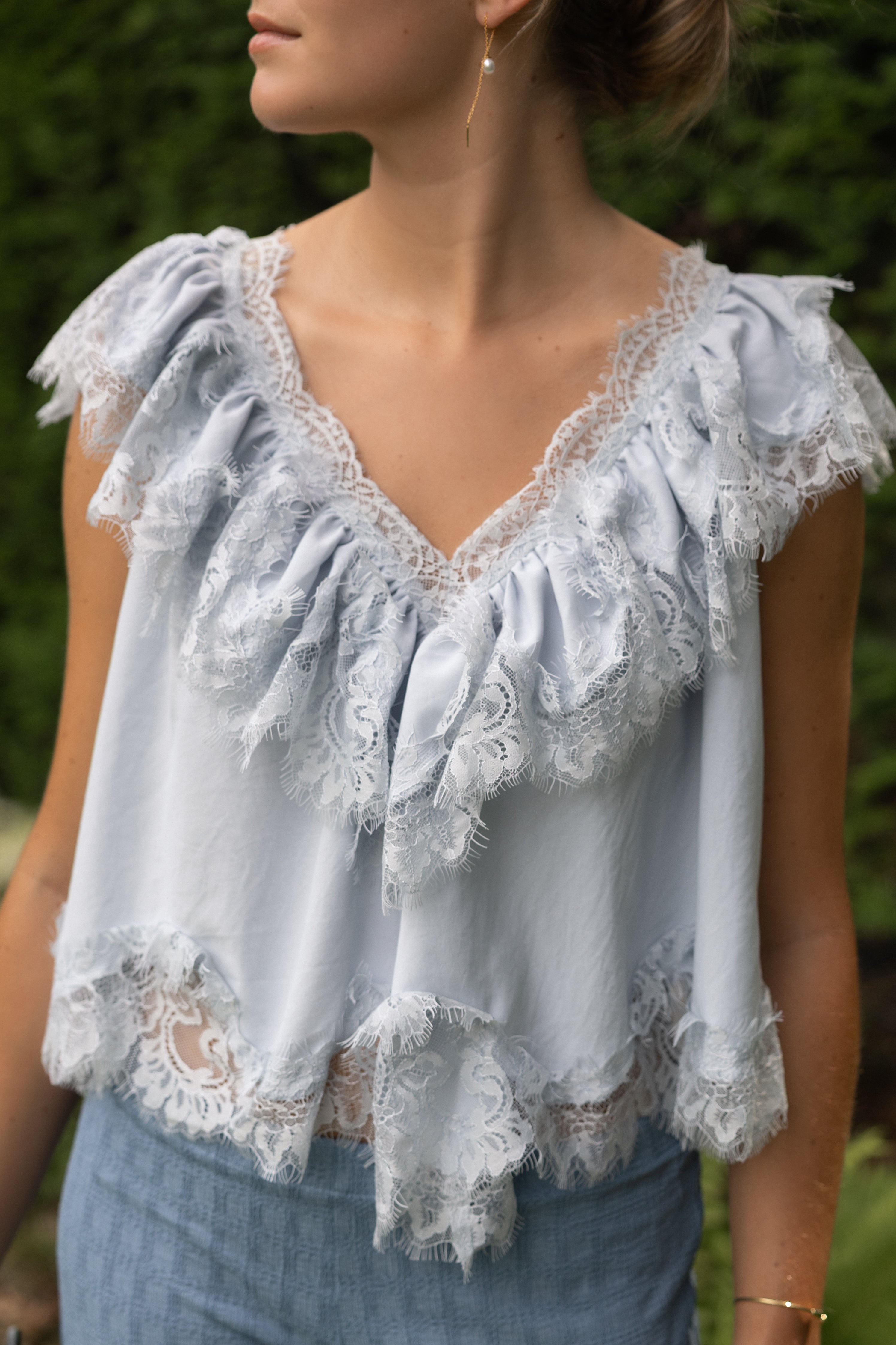 DENTELLE TOP BABY BLUE