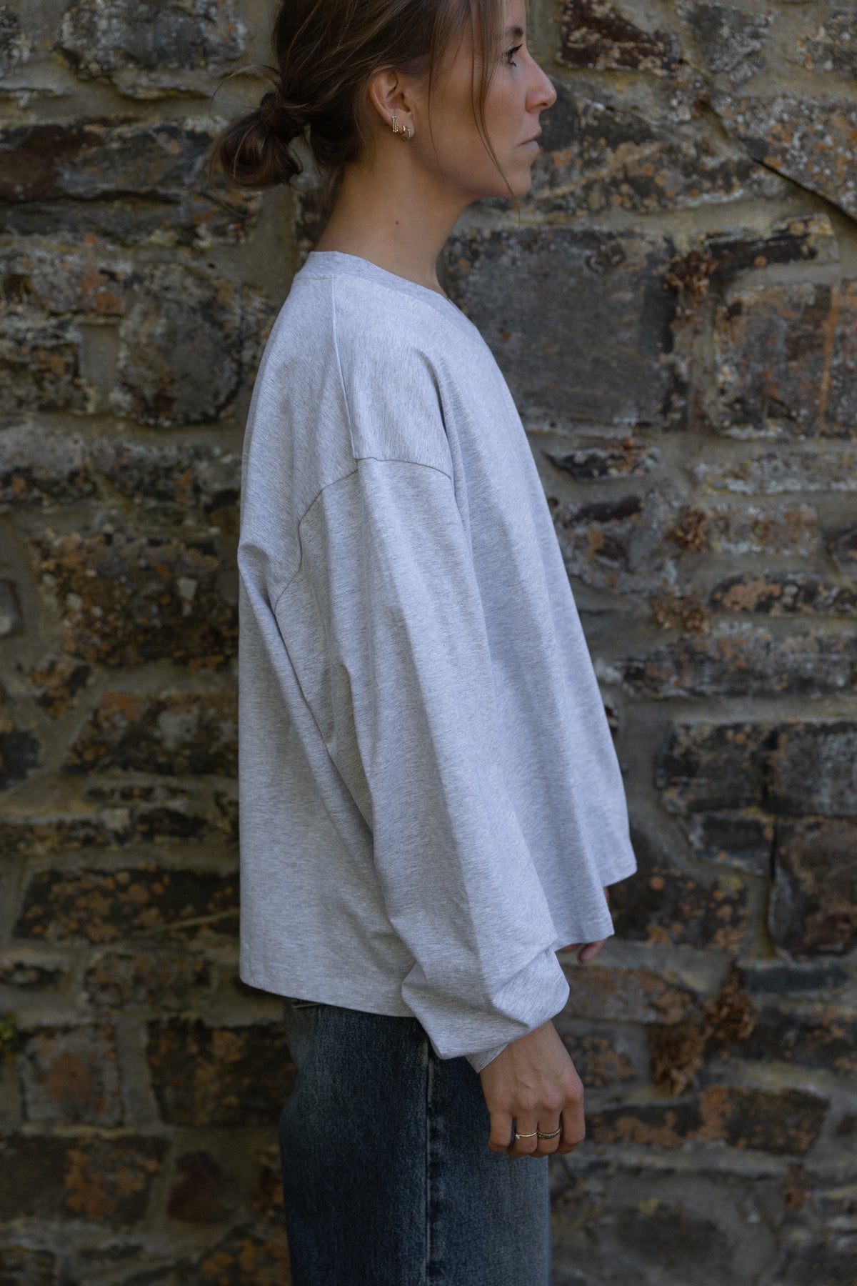 V-NECK LONGSLEEVE GREY