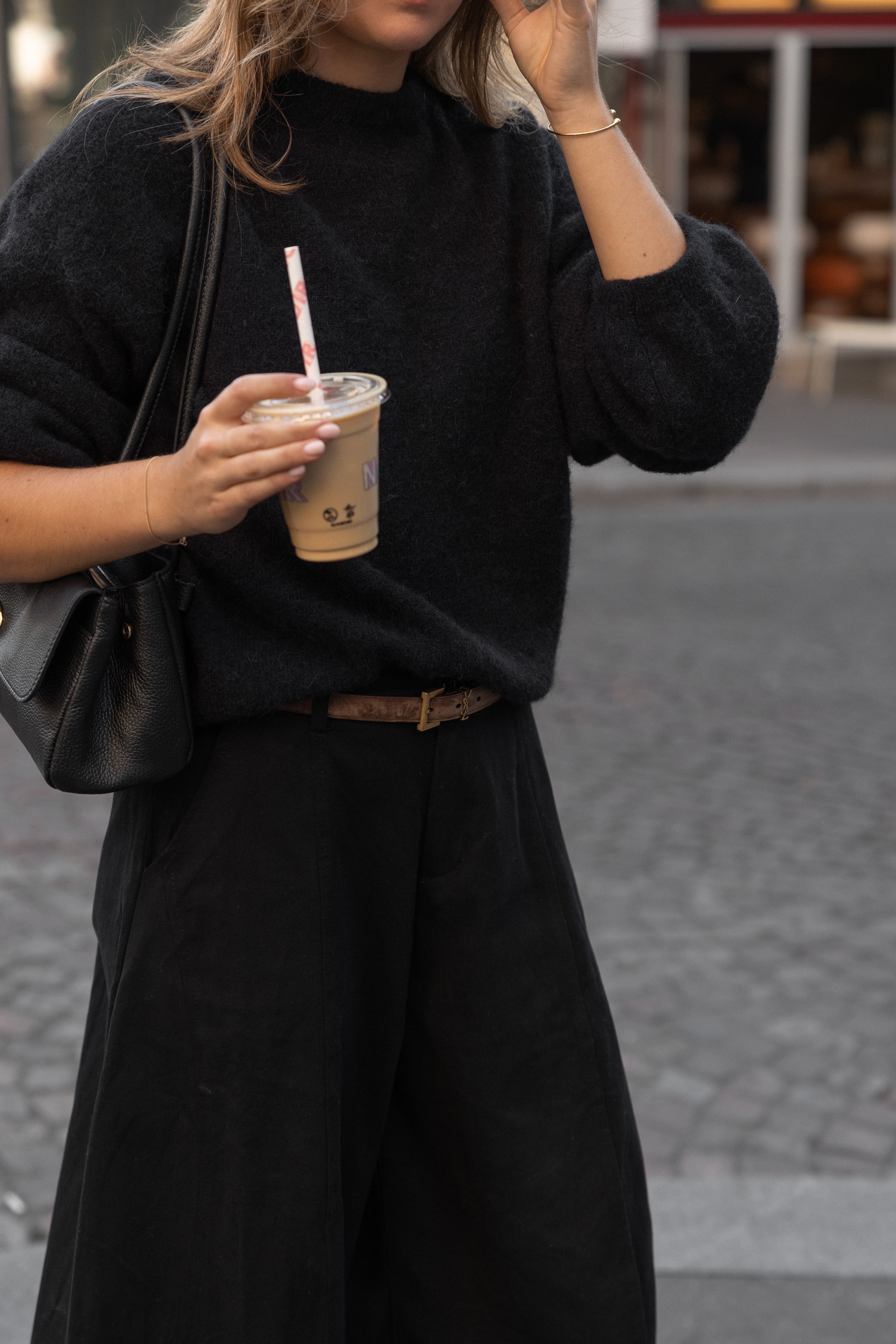 ESSENTIAL SARAH KNIT FW26 BLACK