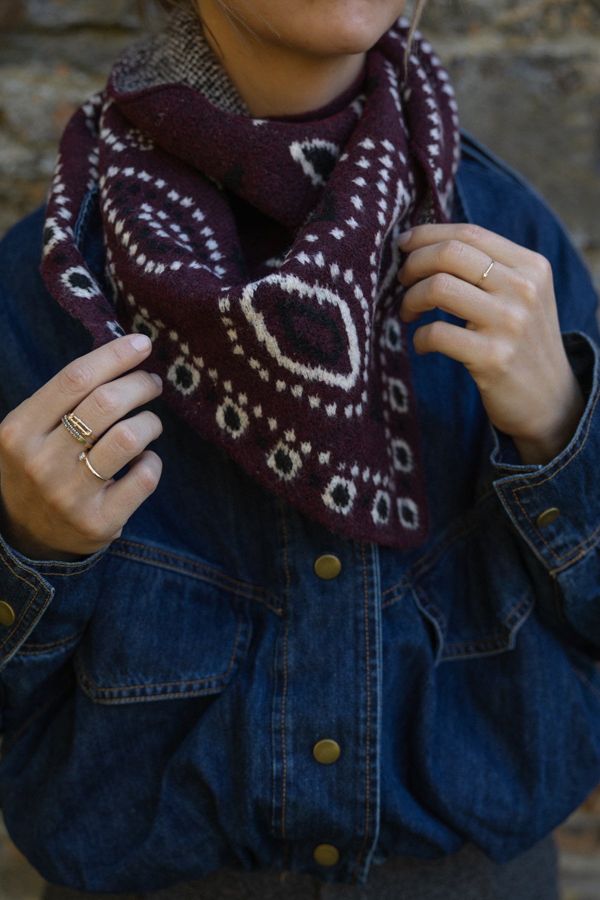 ZOÉ SCARF BURGUNDY
