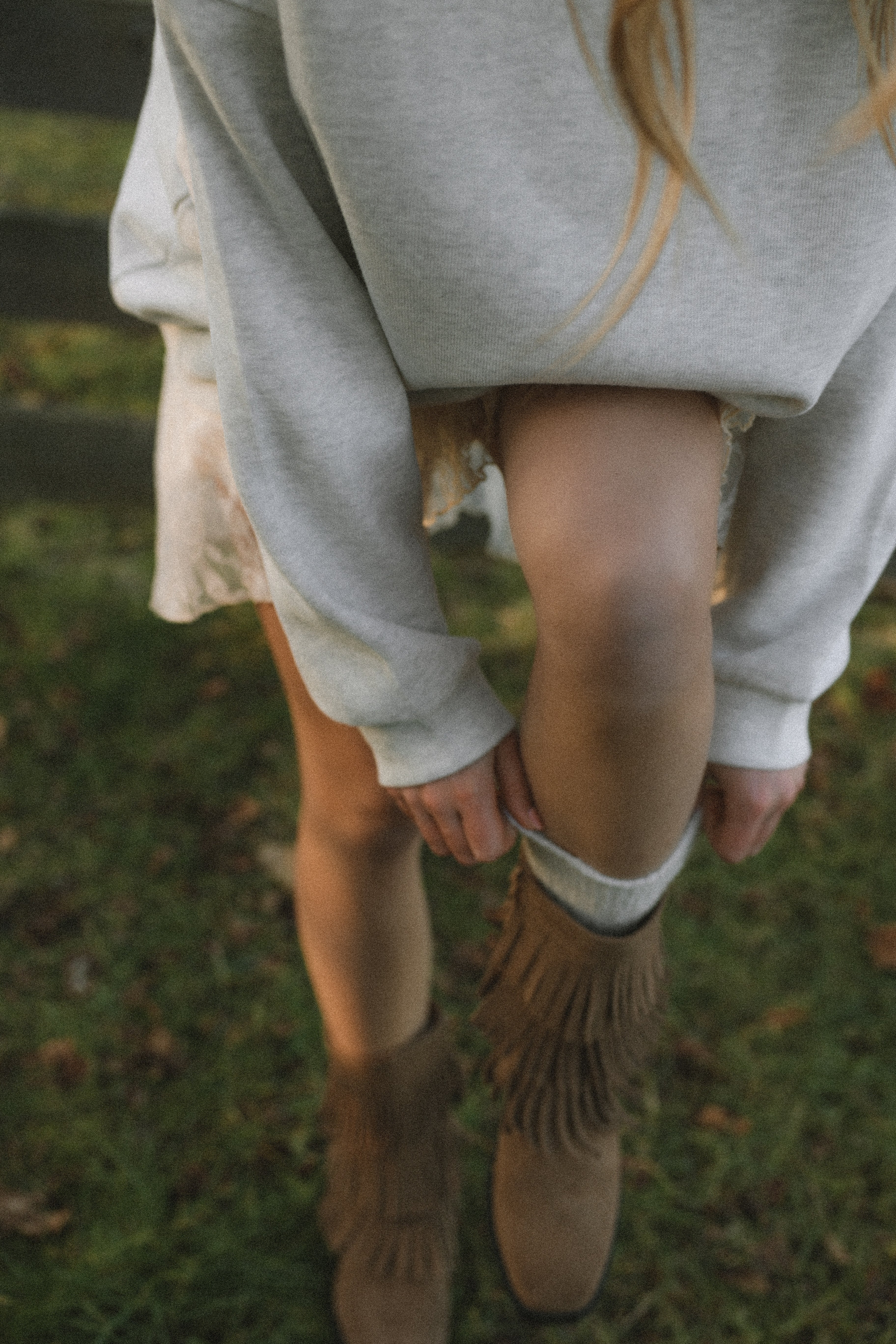 ESSENTIAL OVERSIZED SWEATER GREY