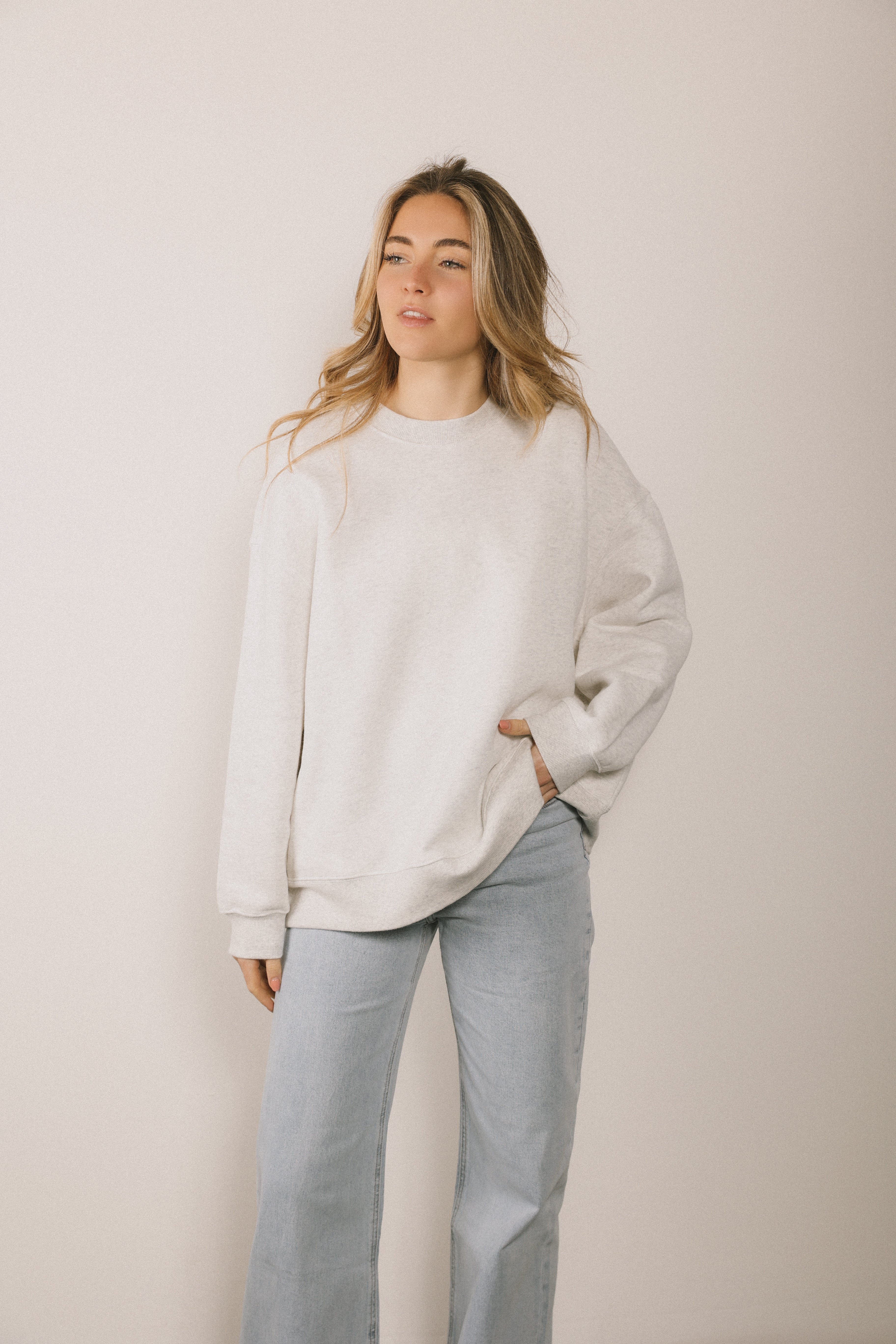 OVERSIZED SWEATER LIGHT GREY