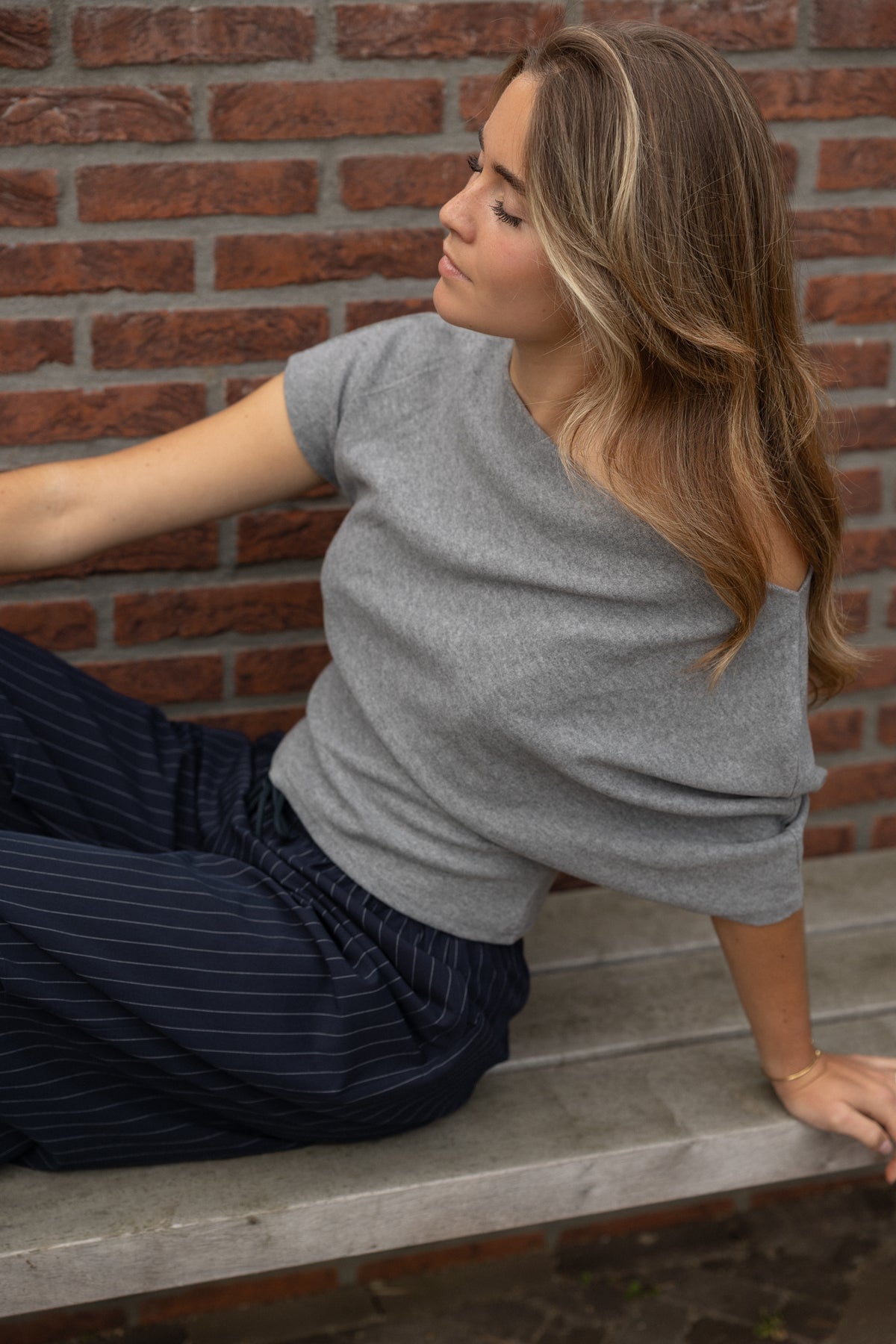 OFF SHOULDER BASIC TOP GREY