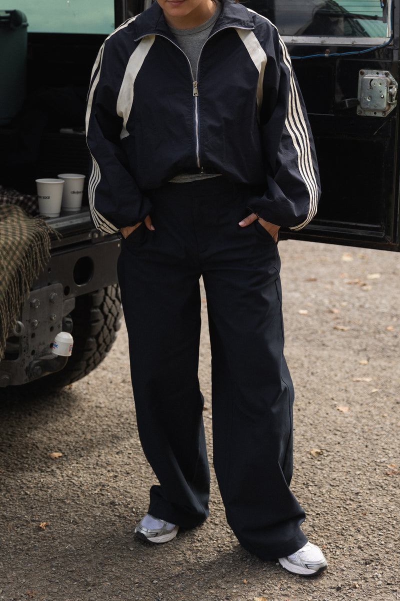 THE MOLLY BOMBER JACKET NAVY