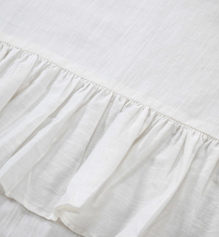 HOLIDAY RUFFLE TABLECLOTH