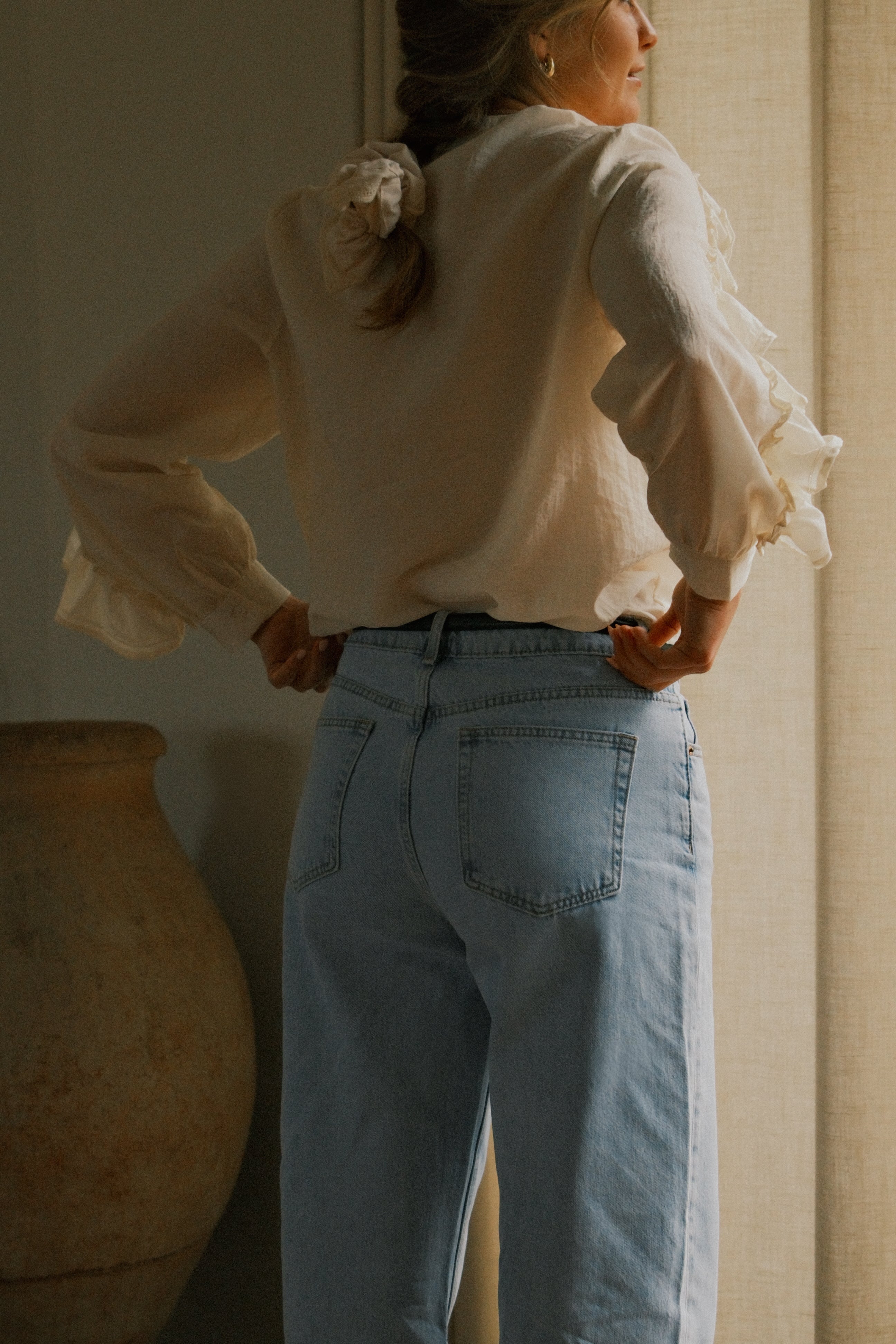 AMÉLIE MID WAIST BARREL JEANS