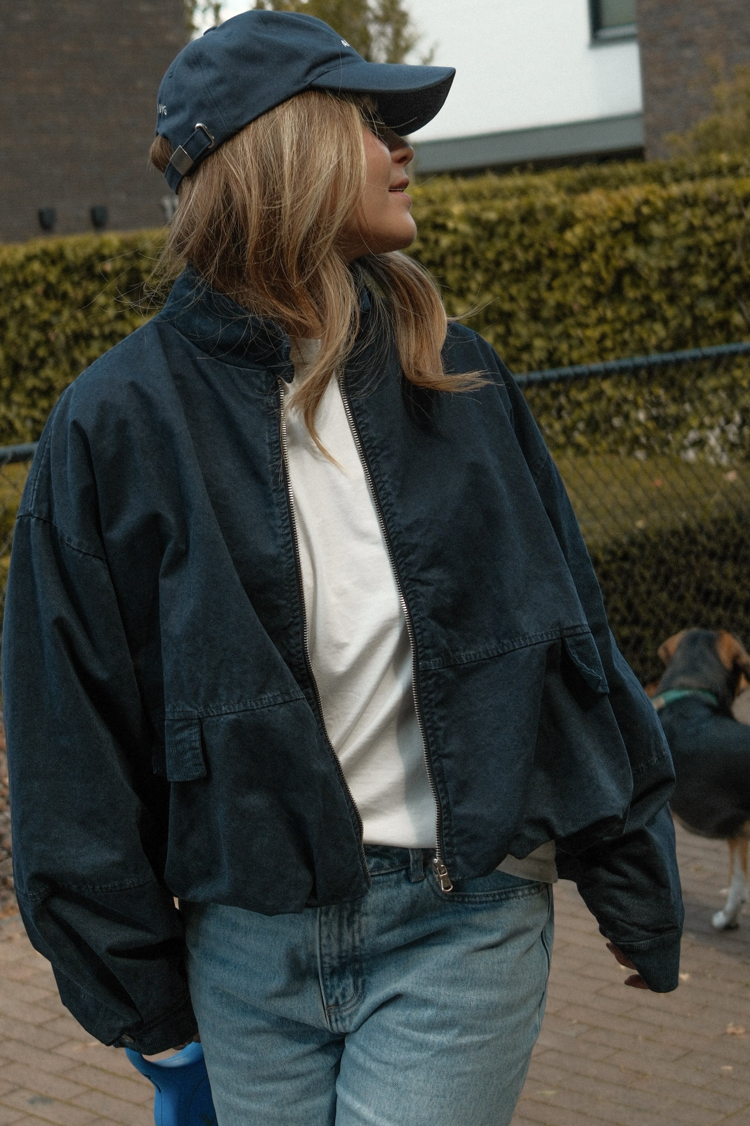 SIGNATURE BOMBER JACKET NAVY