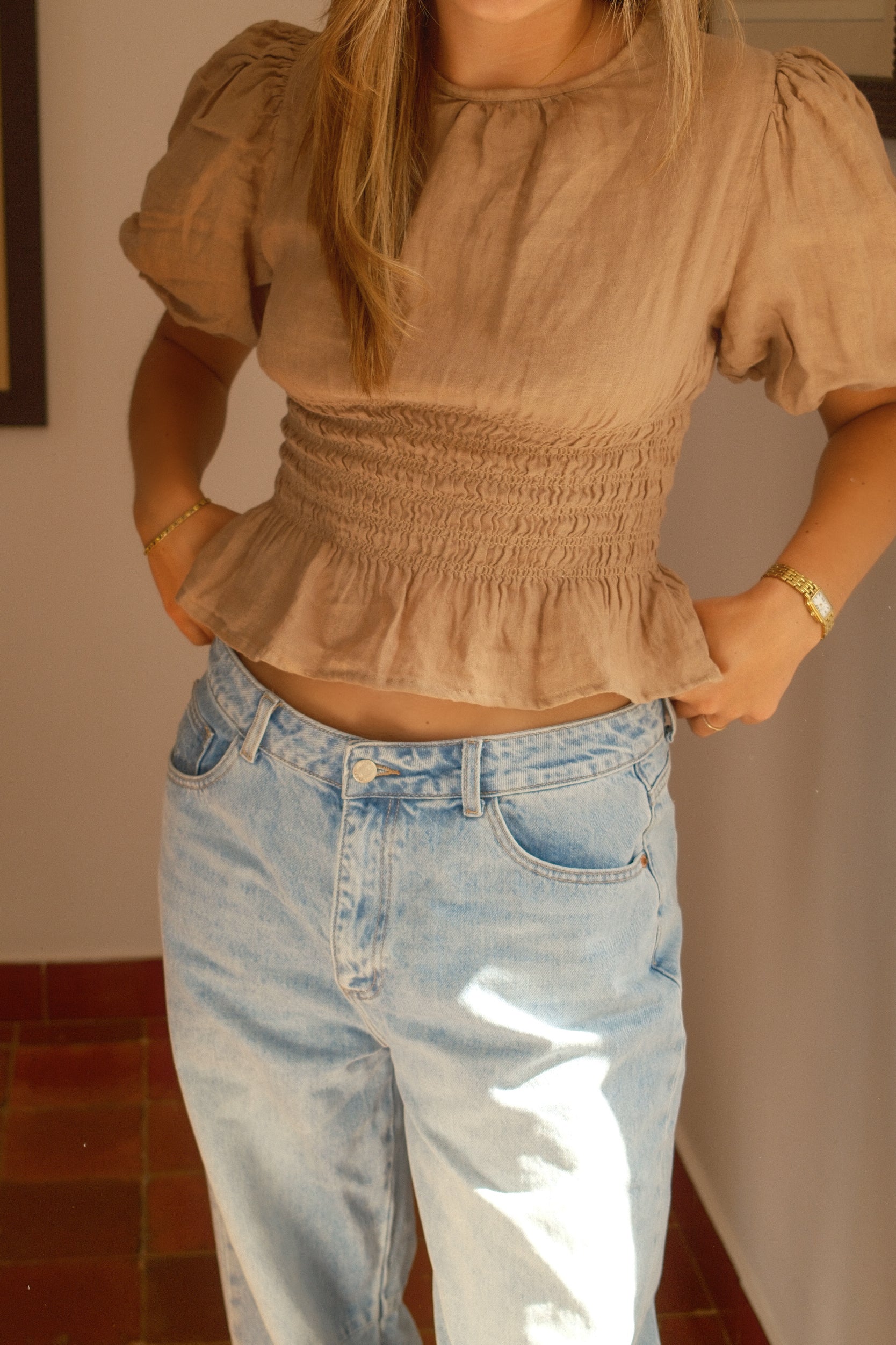 100% LINNEN TAILORED TOP TAUPE