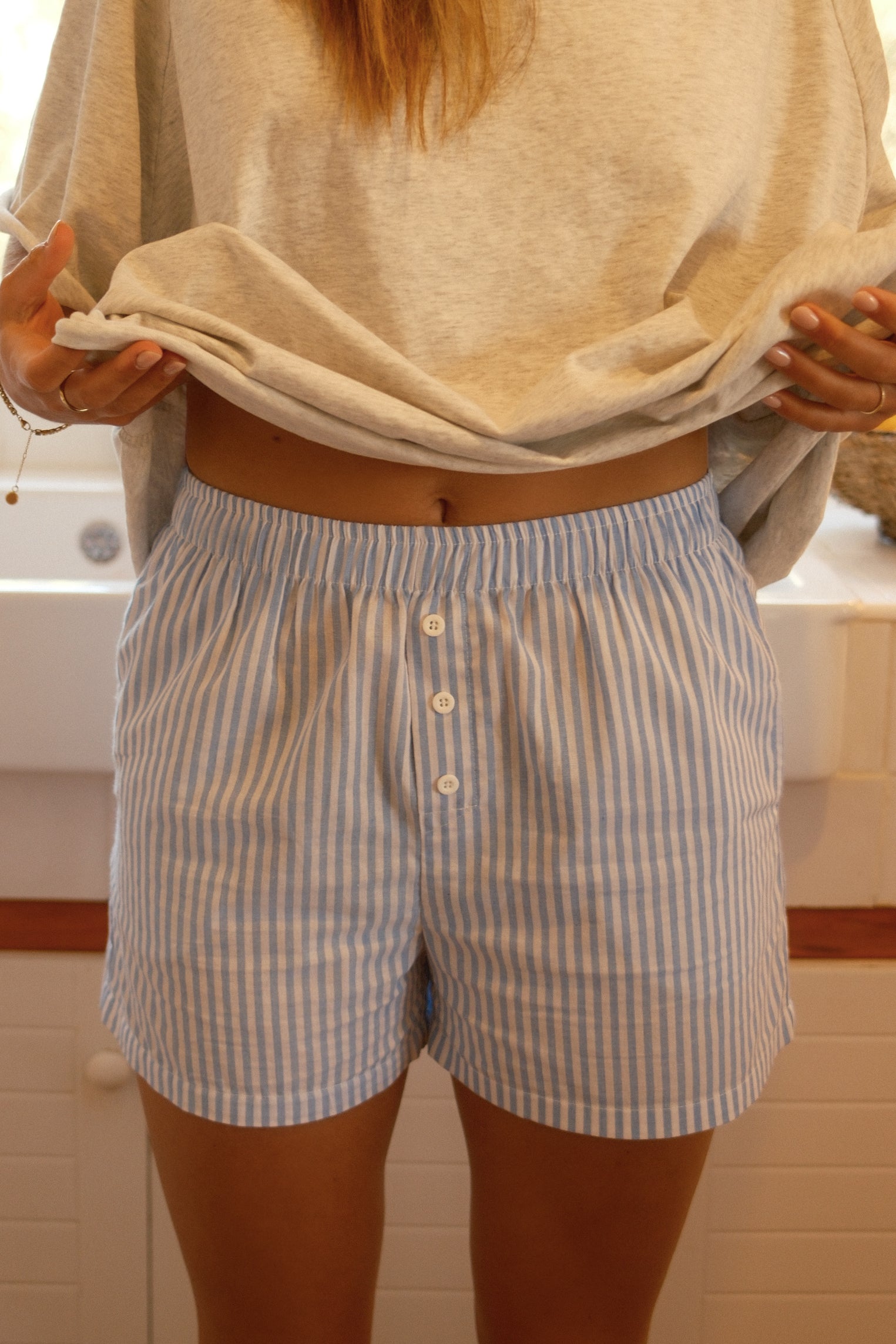 STRIPED BOBBY SHORT BLUE