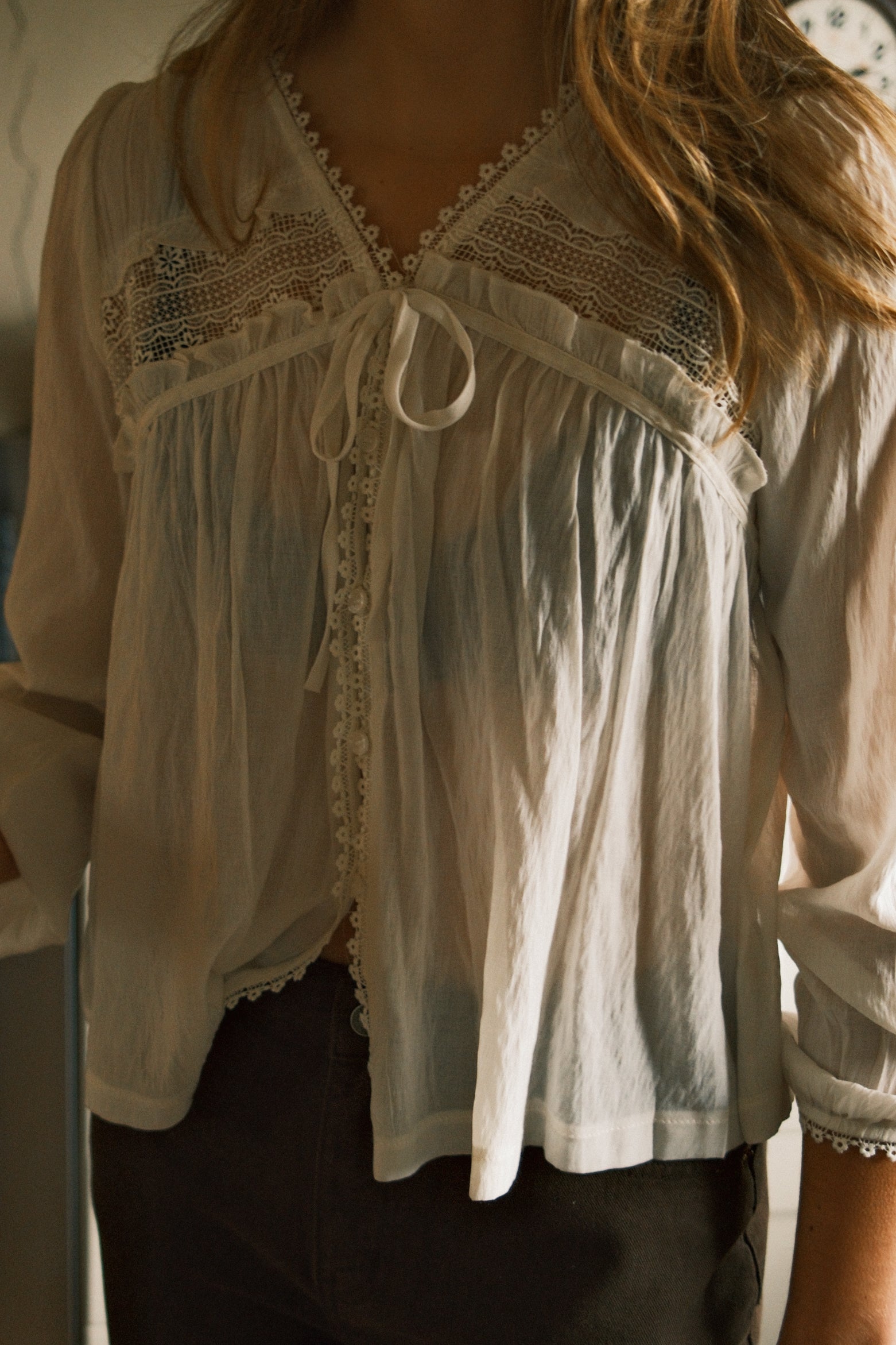 THE LIGHT EASE TOP BEIGE