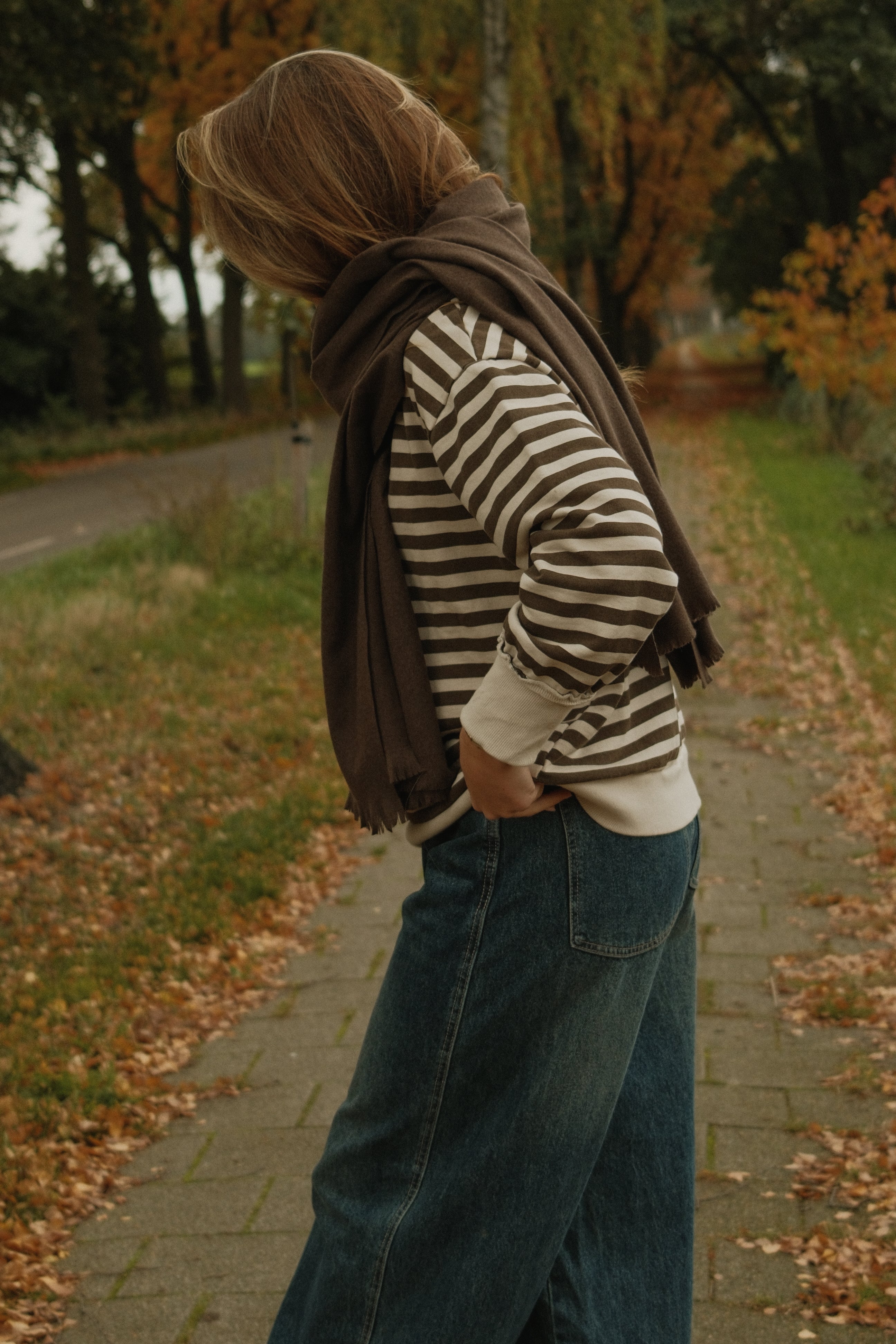 THE RETRO STRIPE SWEATER CHOCO