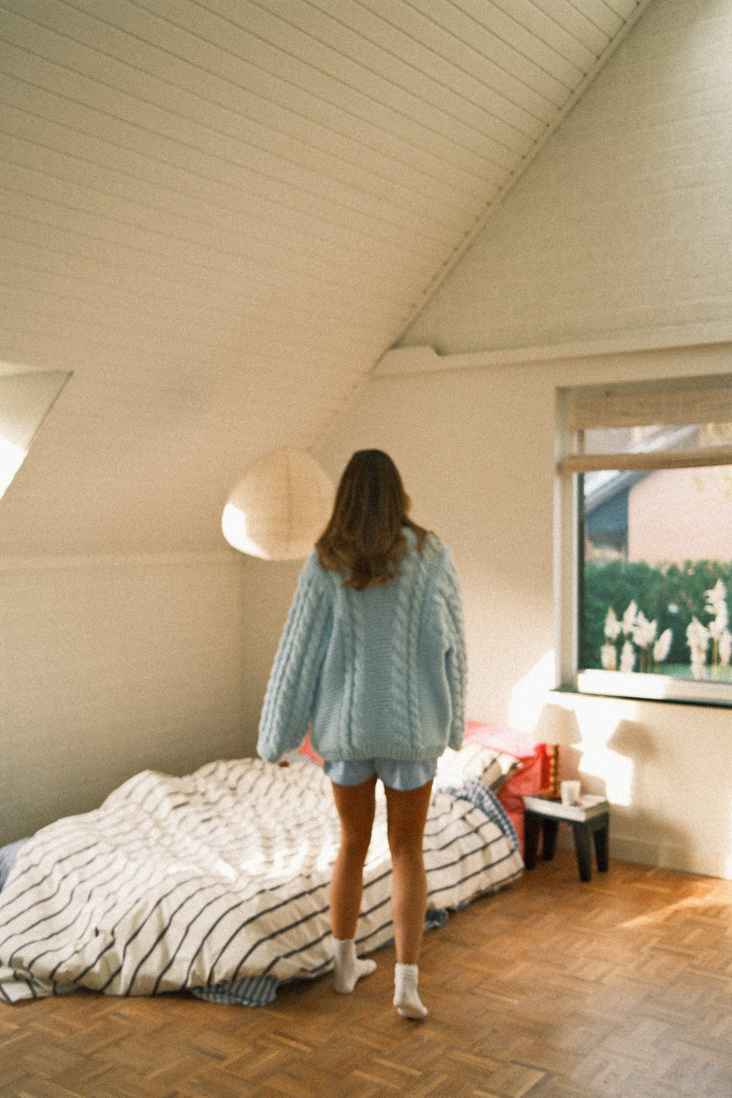 OVERSIZED CHUNKY CABLE KNIT BABY BLUE