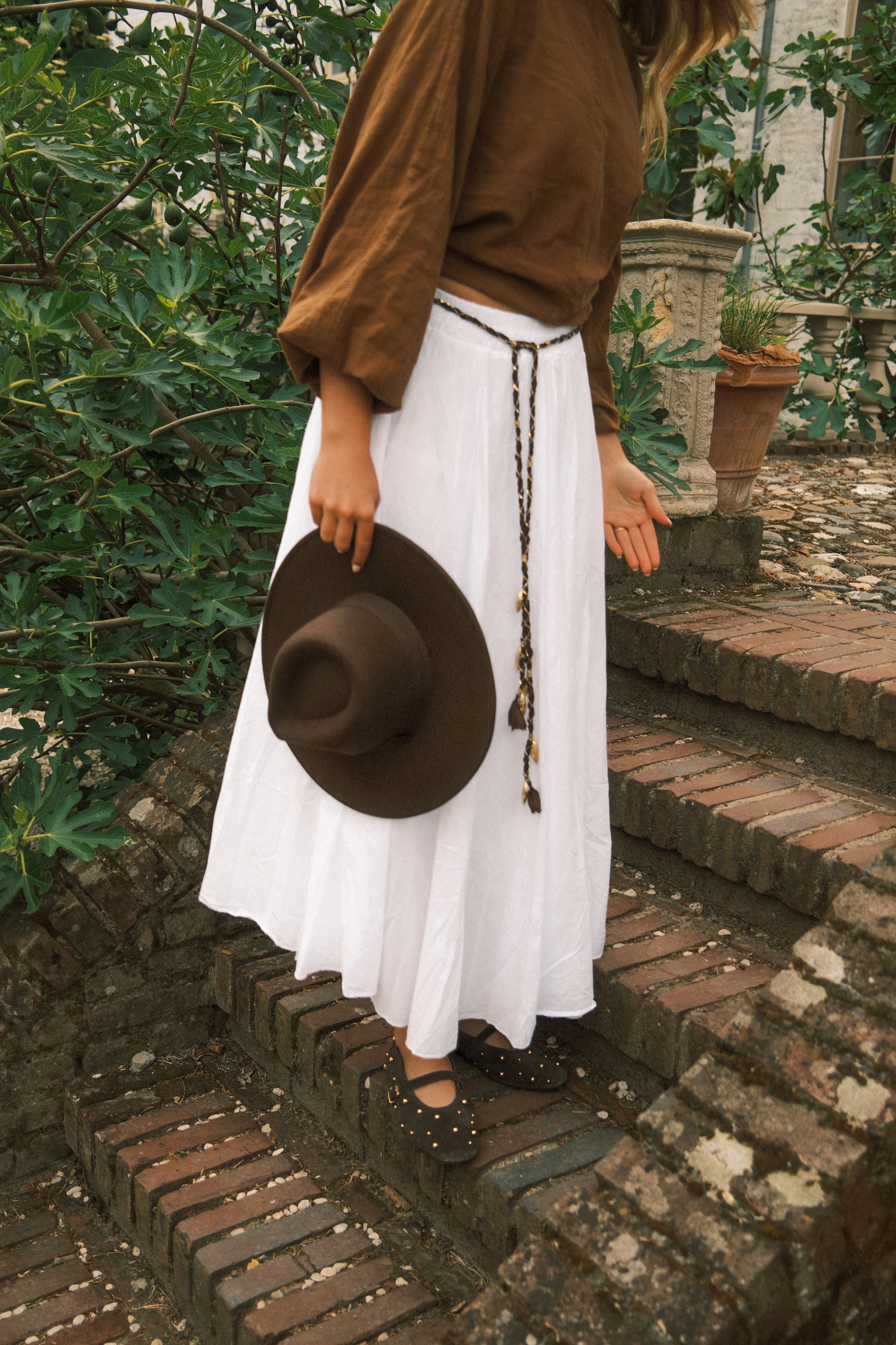 AMBER SKIRT WHITE