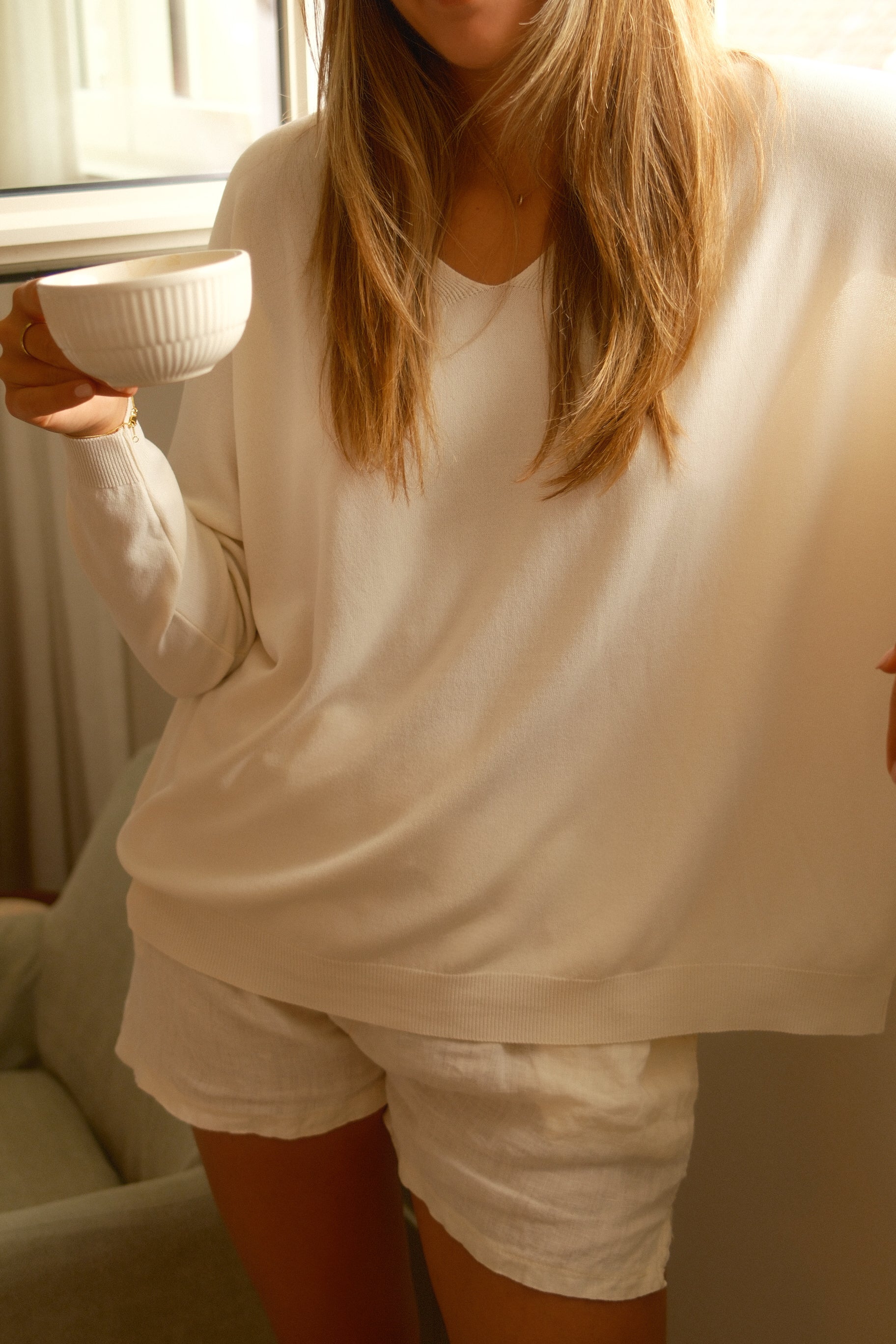 BASIC VNECK PULL ECRU
