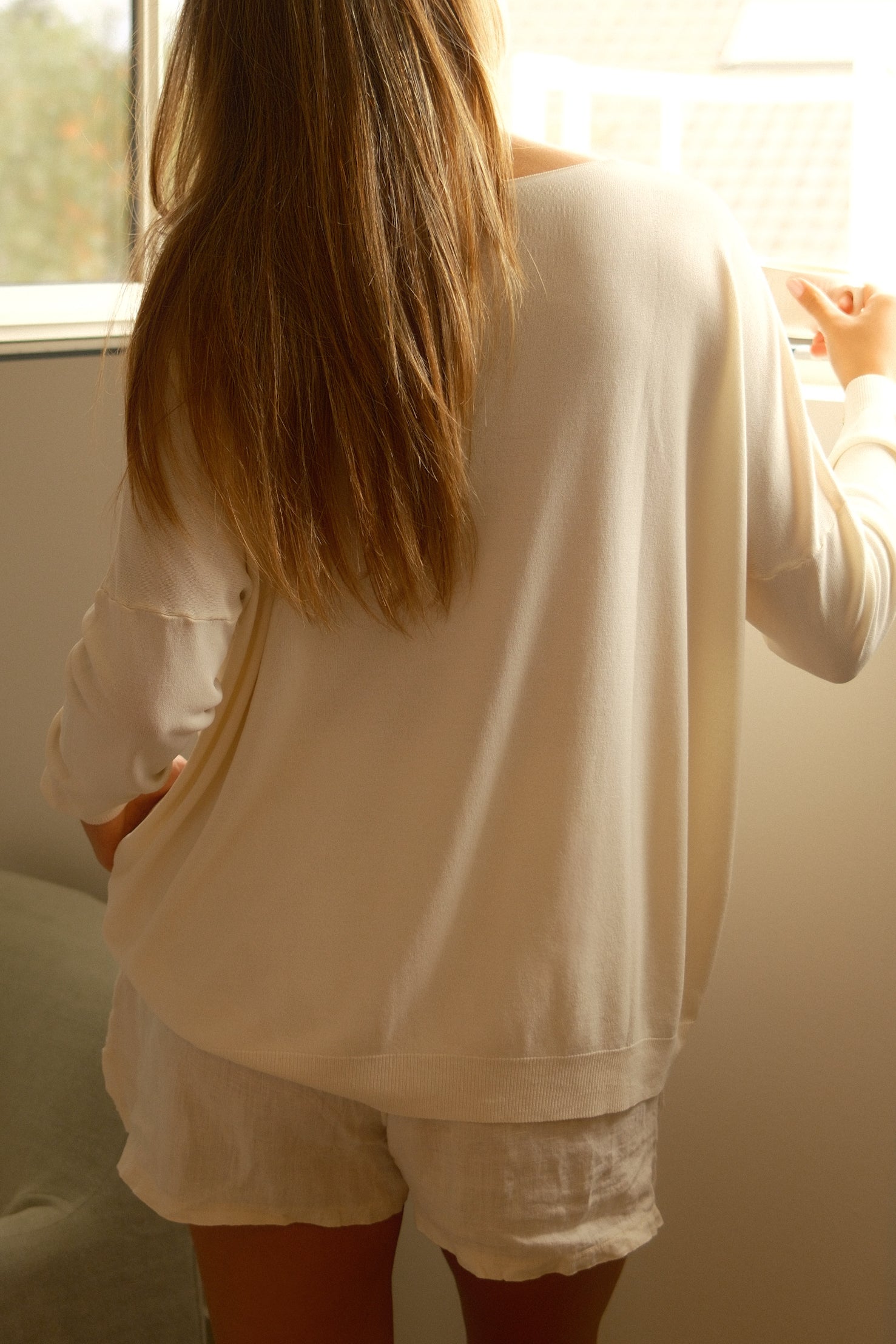 BASIC VNECK PULL ECRU