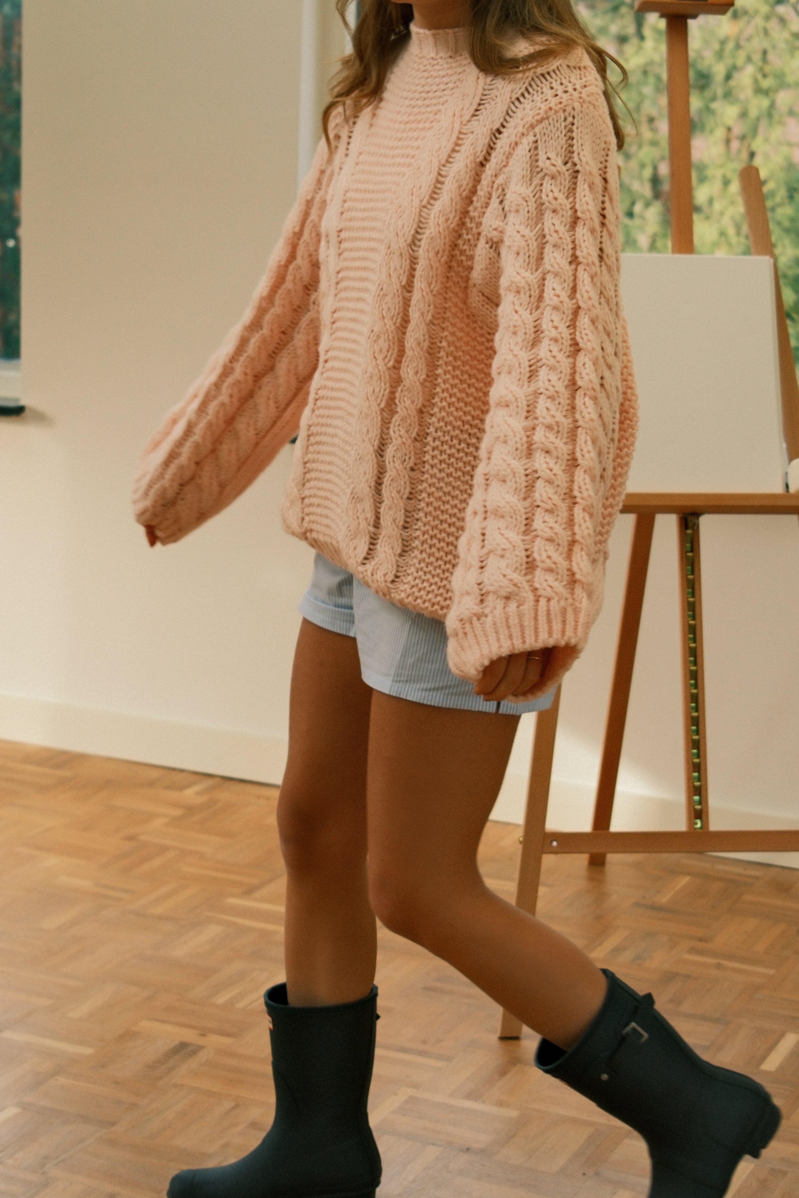 OVERSIZED CHUNKY CABLE KNIT BABY PINK