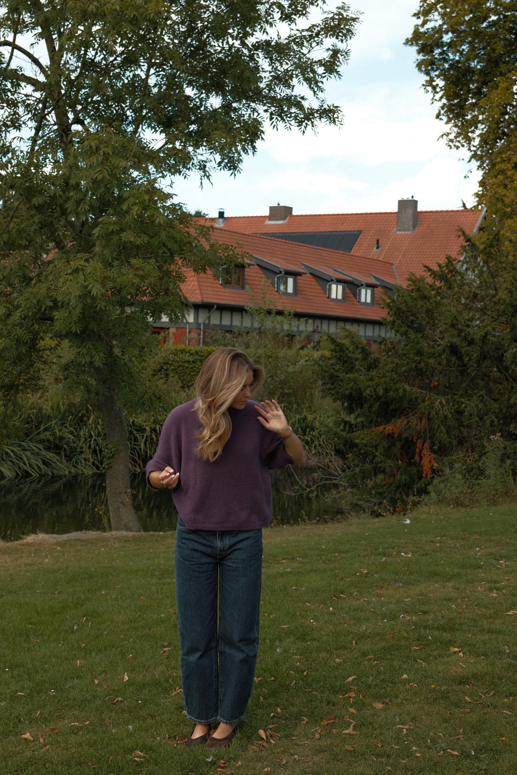 THE SAAR KNIT AUBERGINE
