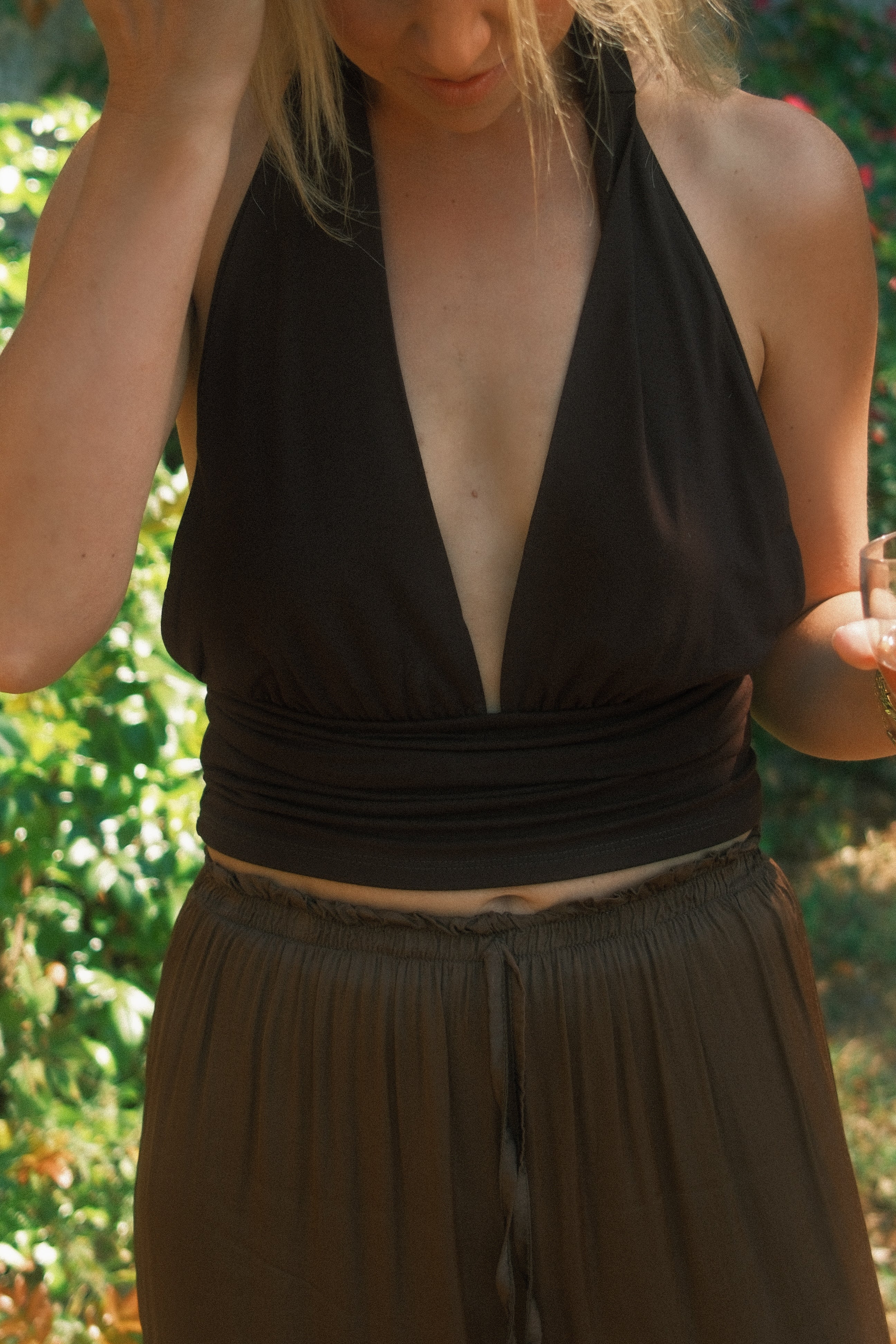 DOUBLE LAYERED HALTER TOP CHOCO