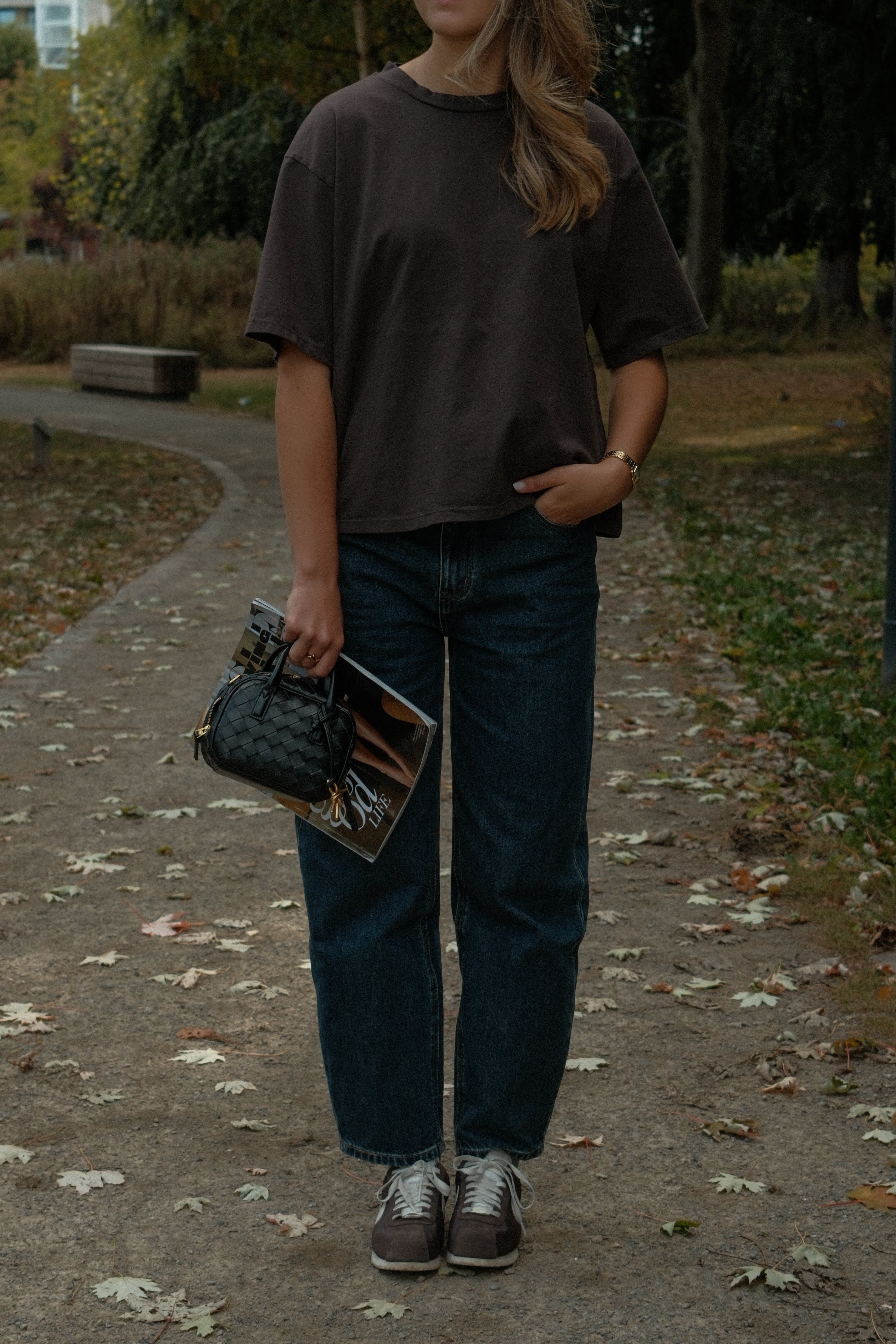 FW25 ATELJEE SAAR TEE BROWN