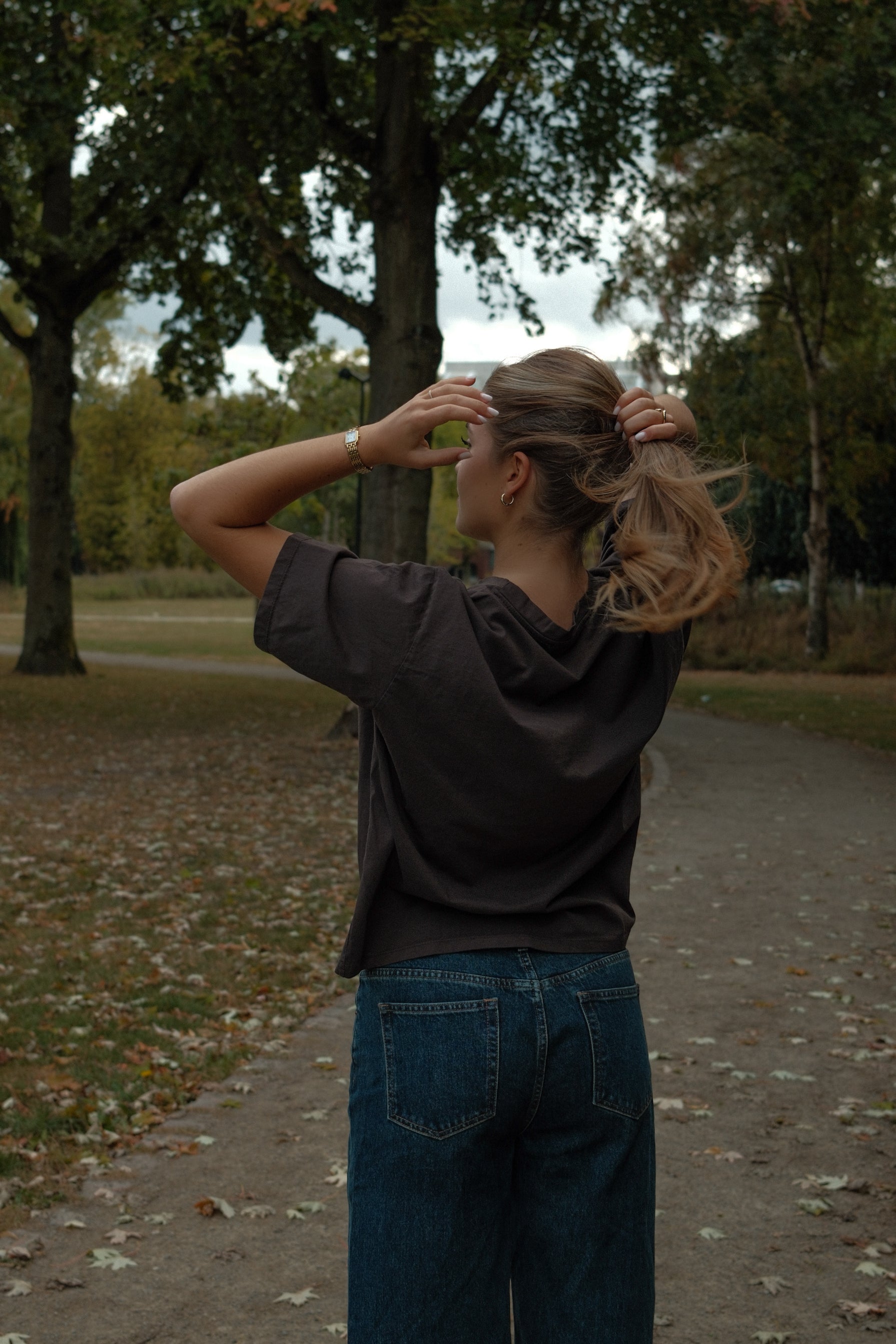 FW25 ATELJEE SAAR TEE BROWN