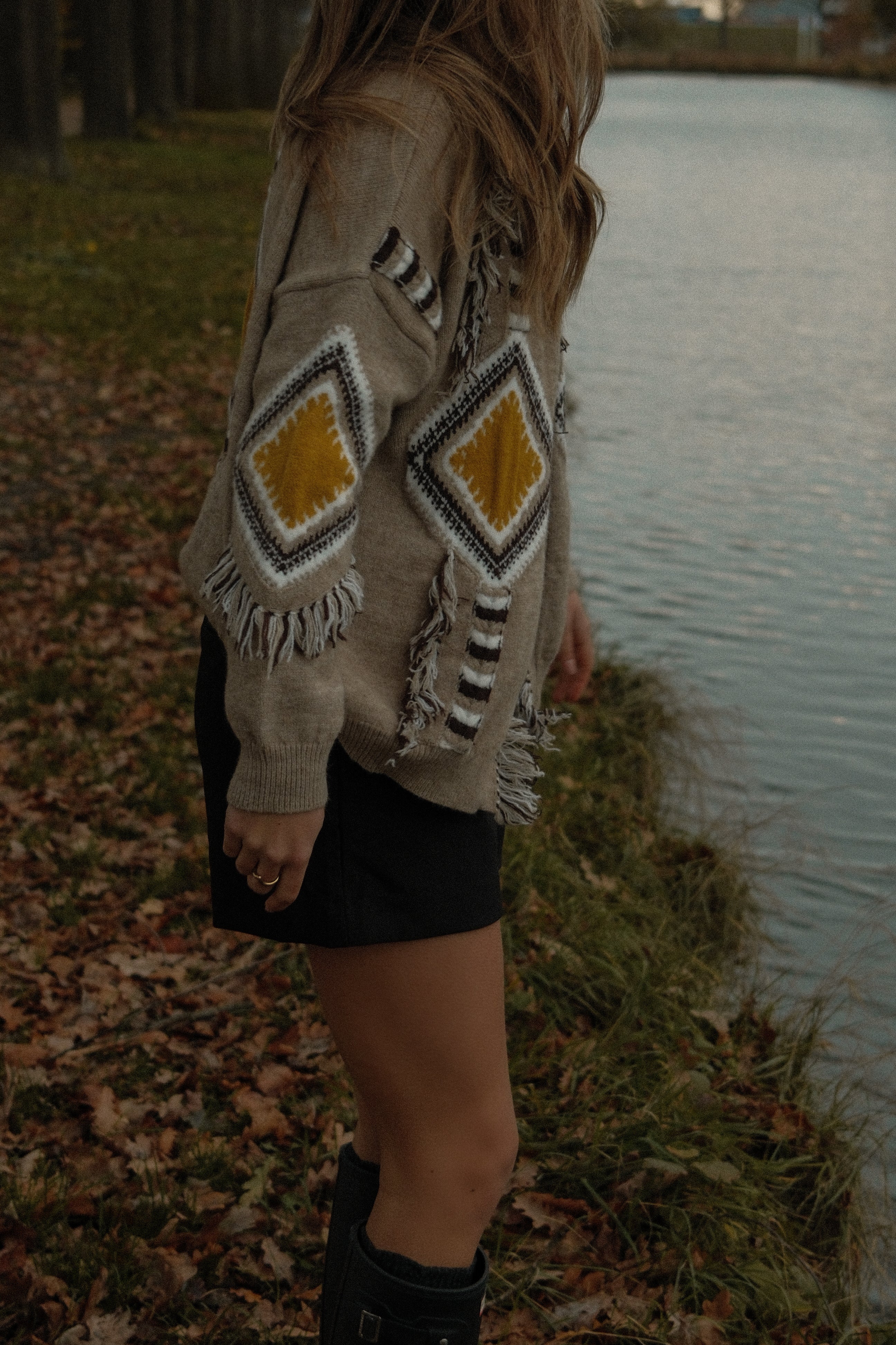 DAKOTA FRINGE CARDIGAN YELLOW/TAUPE