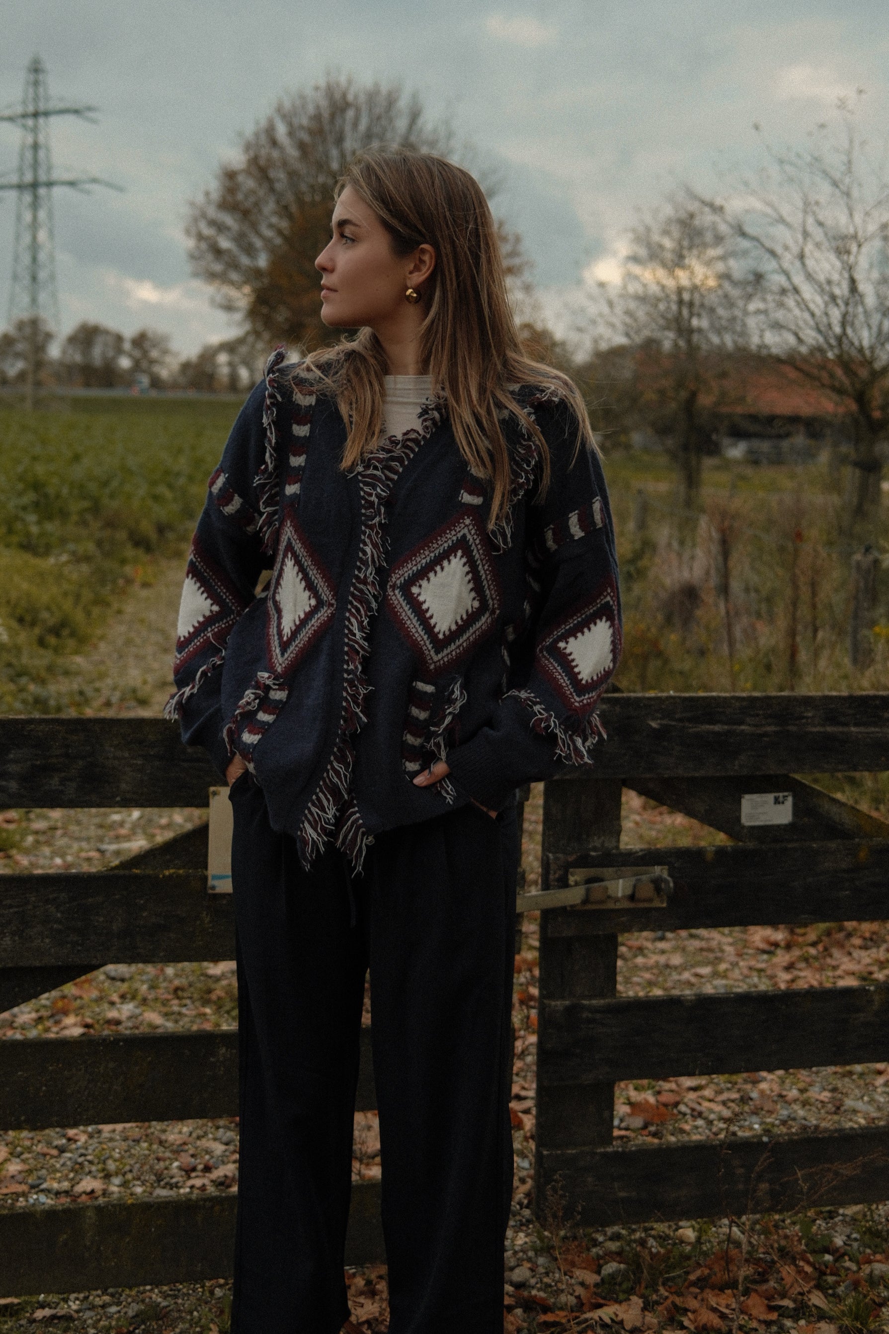 DAKOTA FRINGE CARDIGAN NAVY