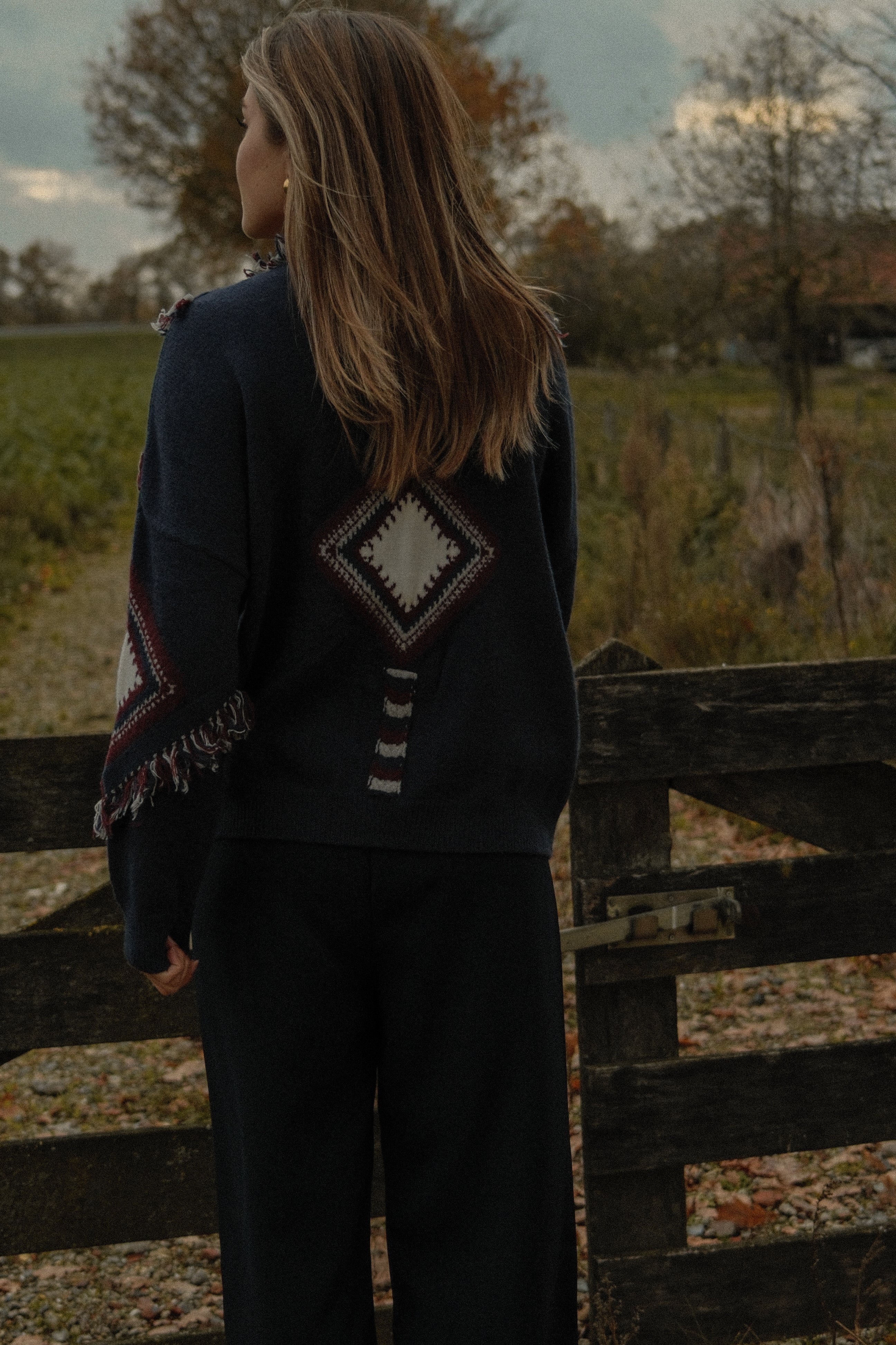 DAKOTA FRINGE CARDIGAN NAVY