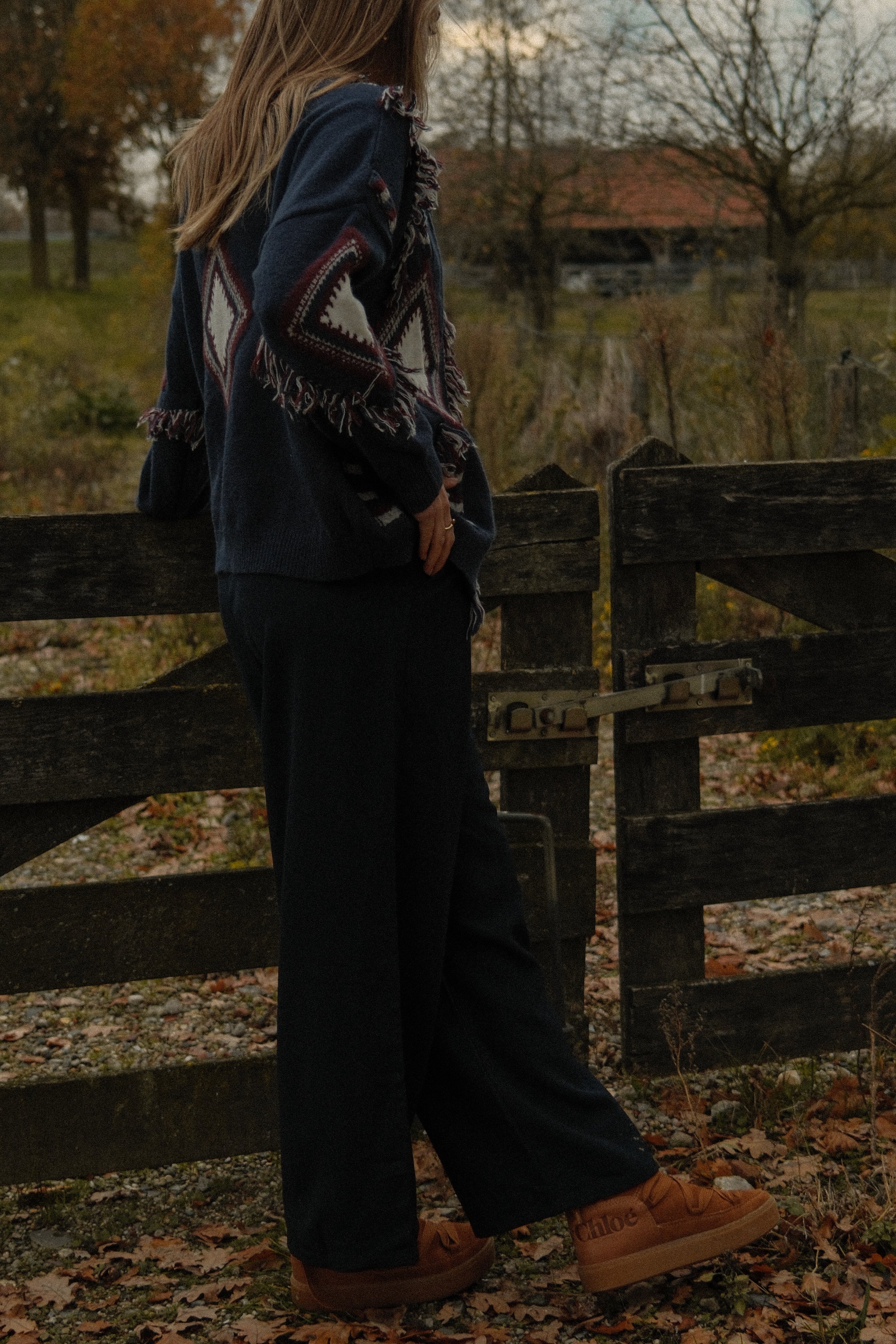 DAKOTA FRINGE CARDIGAN NAVY