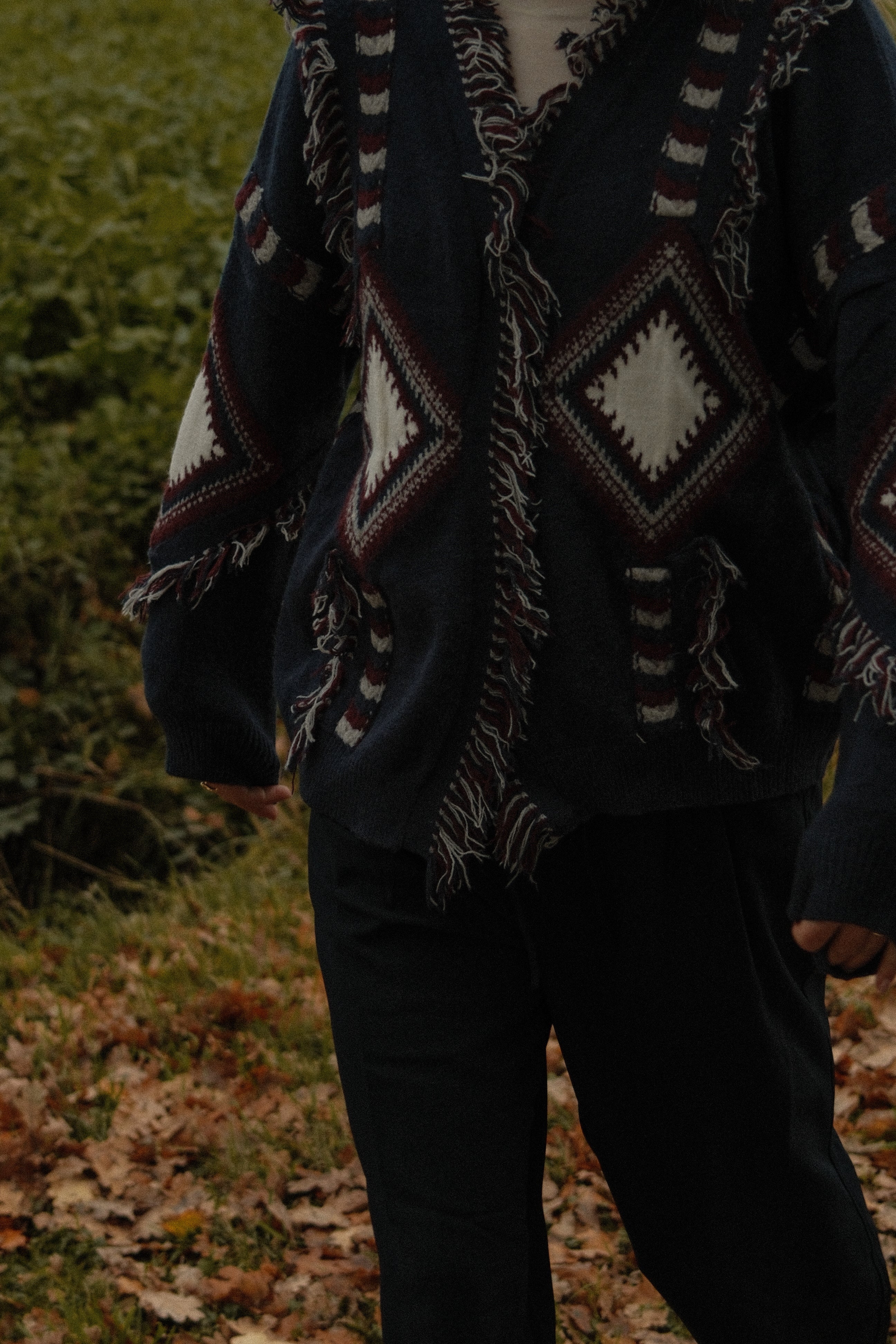 DAKOTA FRINGE CARDIGAN NAVY