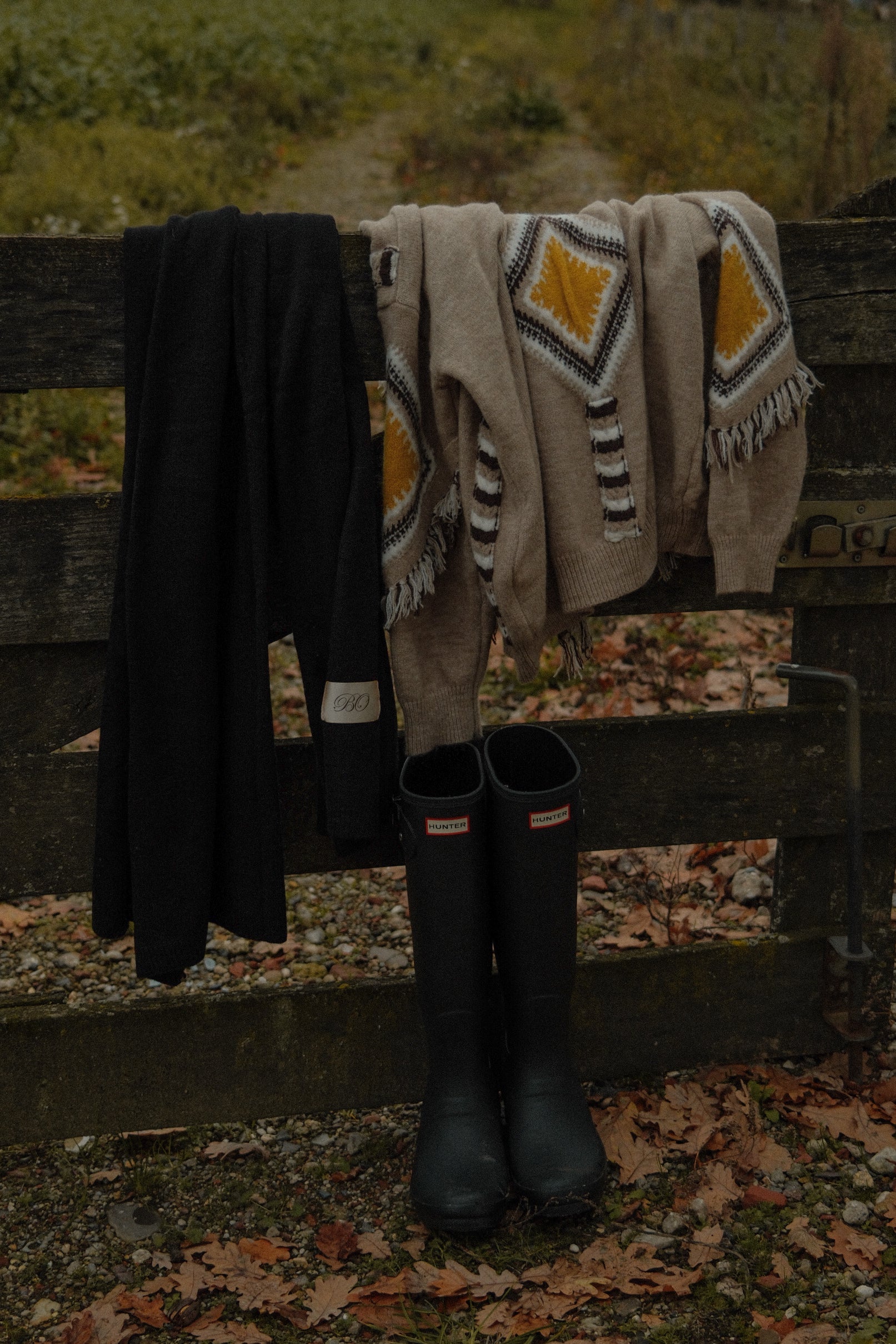 THE WRAP SCARF BLACK