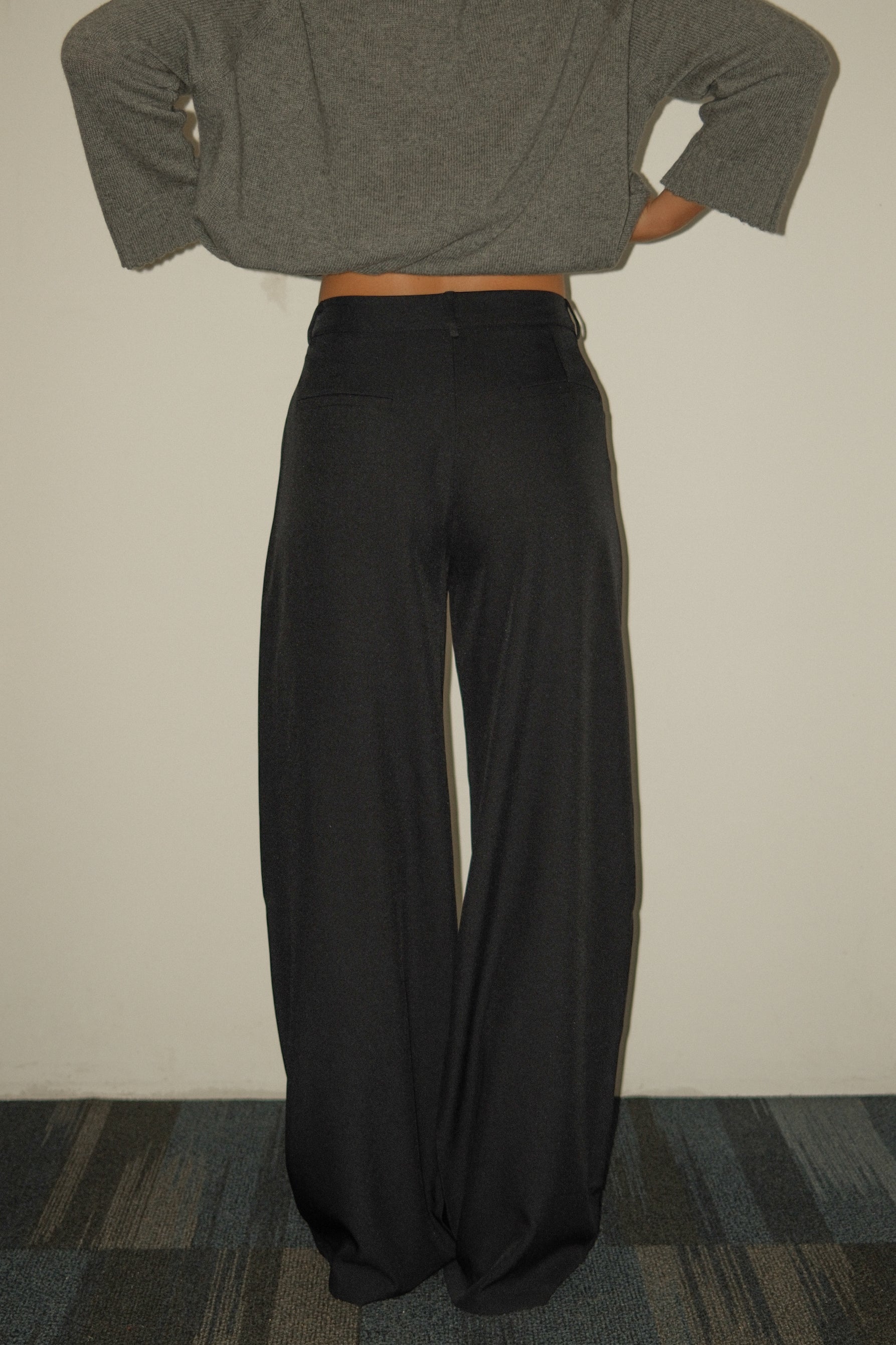 THE STELLA PANTALON DEEP NAVY