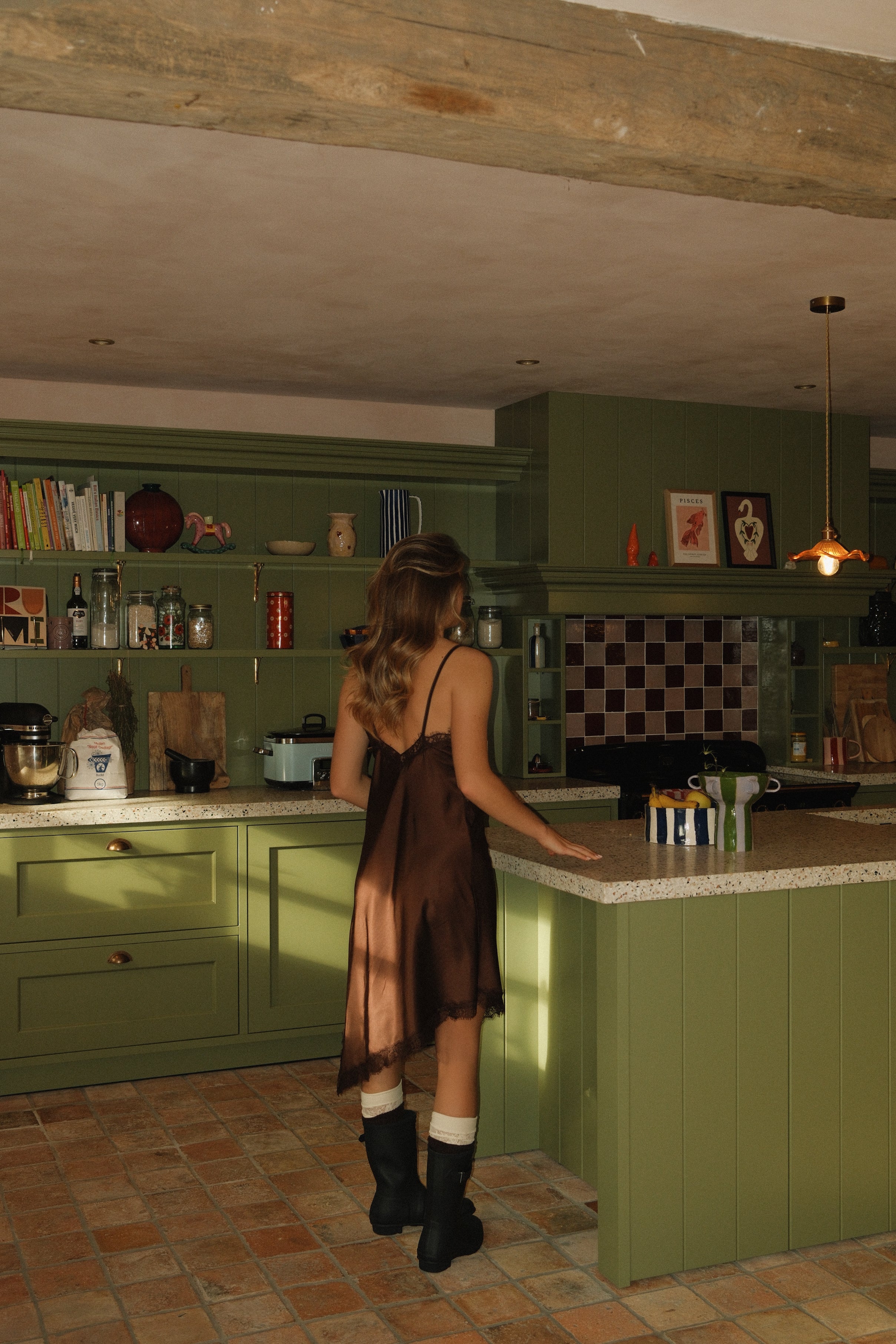 LACY DRESS CHOCOLATE