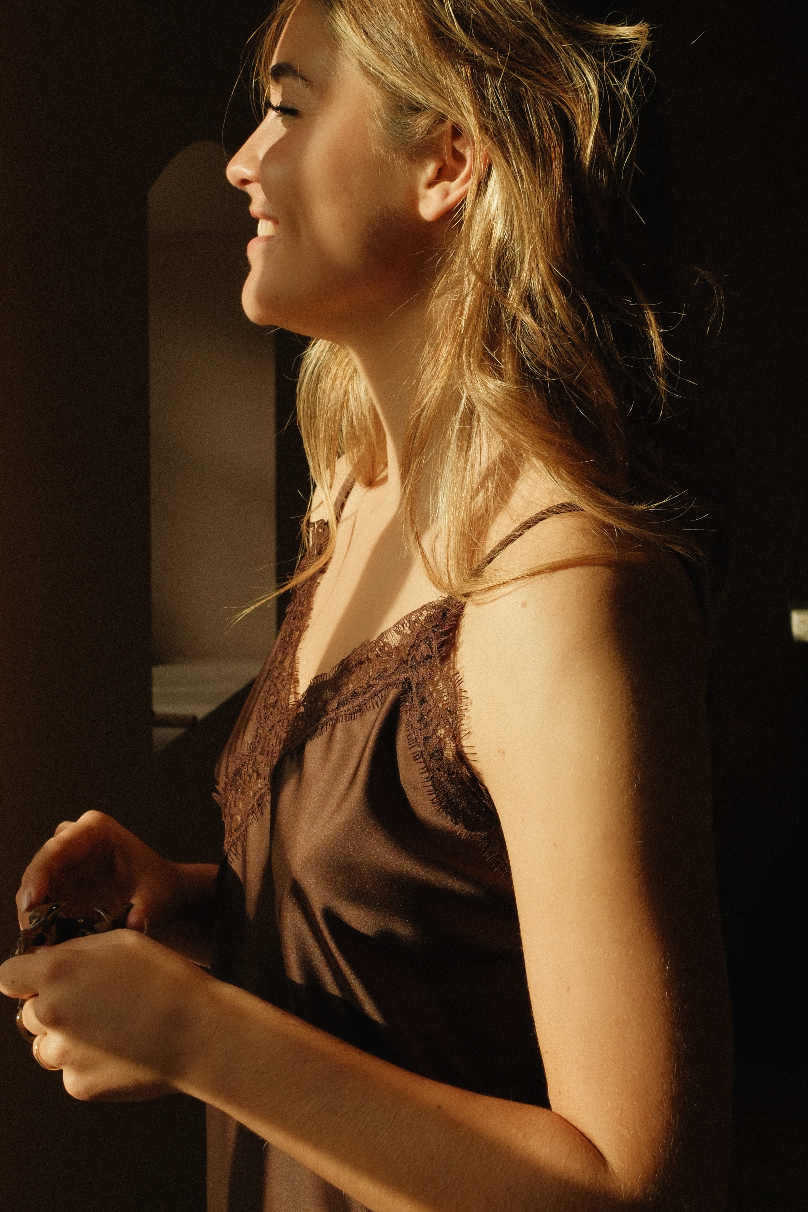 LACY DRESS CHOCOLATE