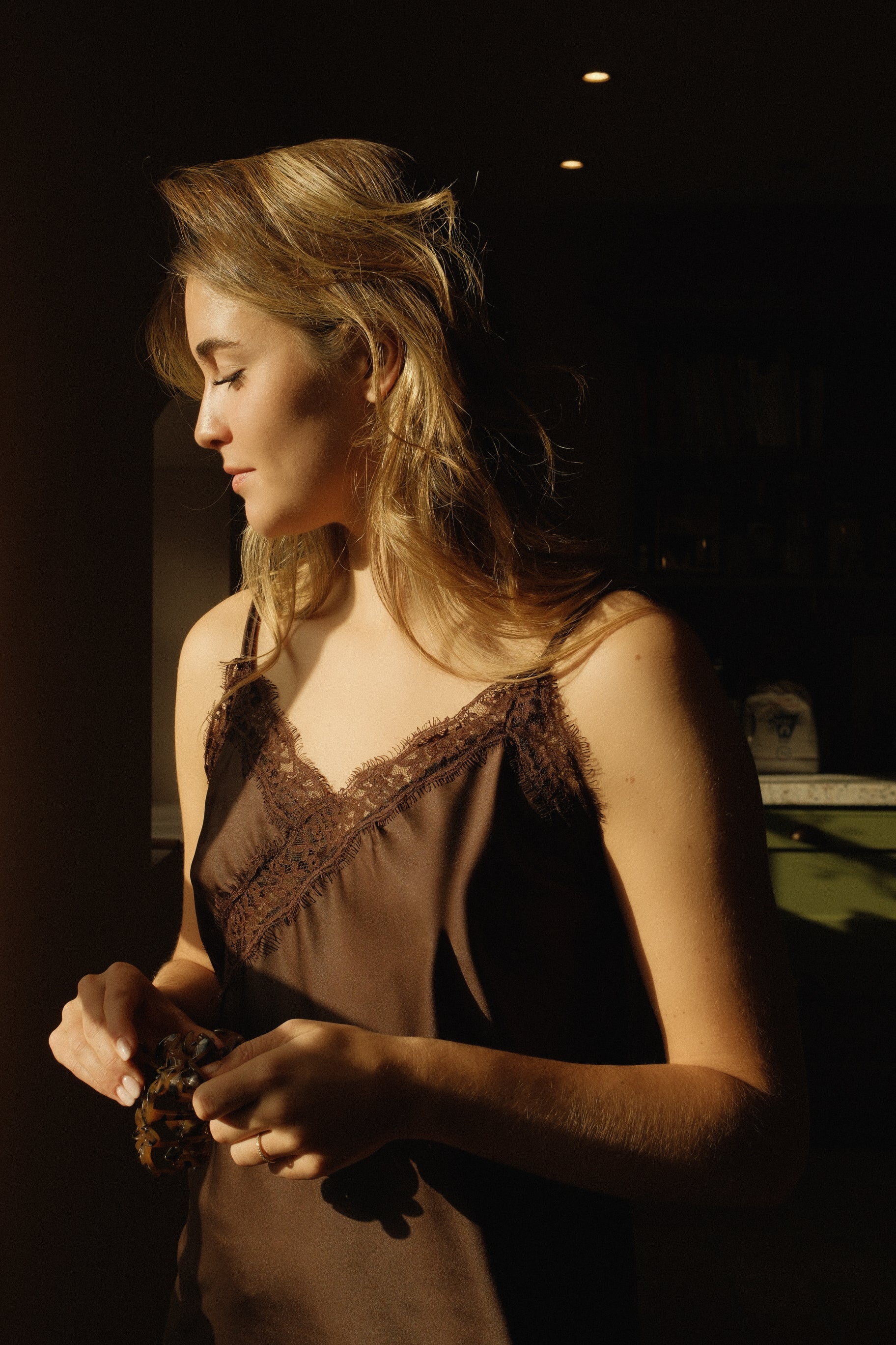 LACY DRESS CHOCOLATE