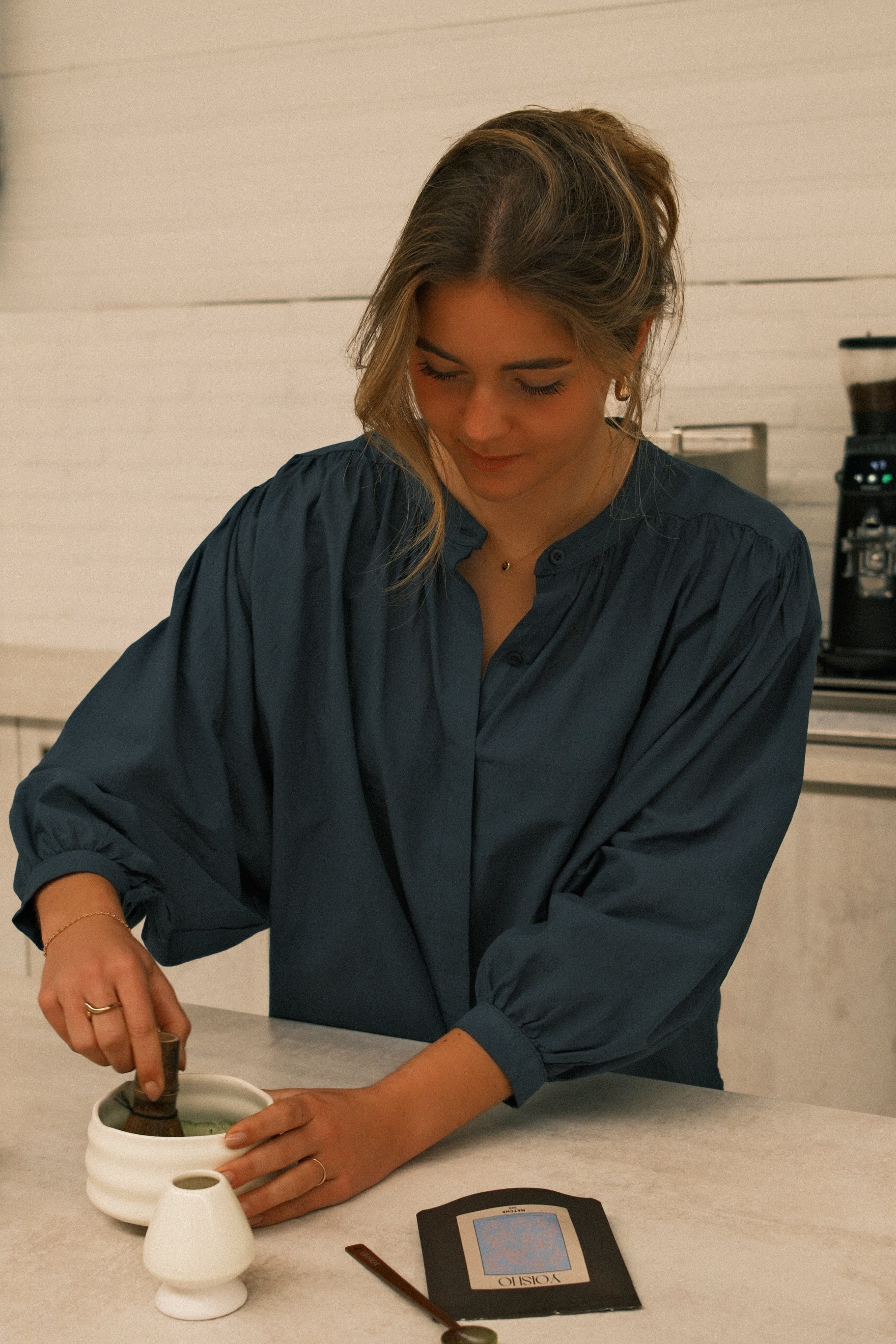 THE NORAH SHIRT NAVY