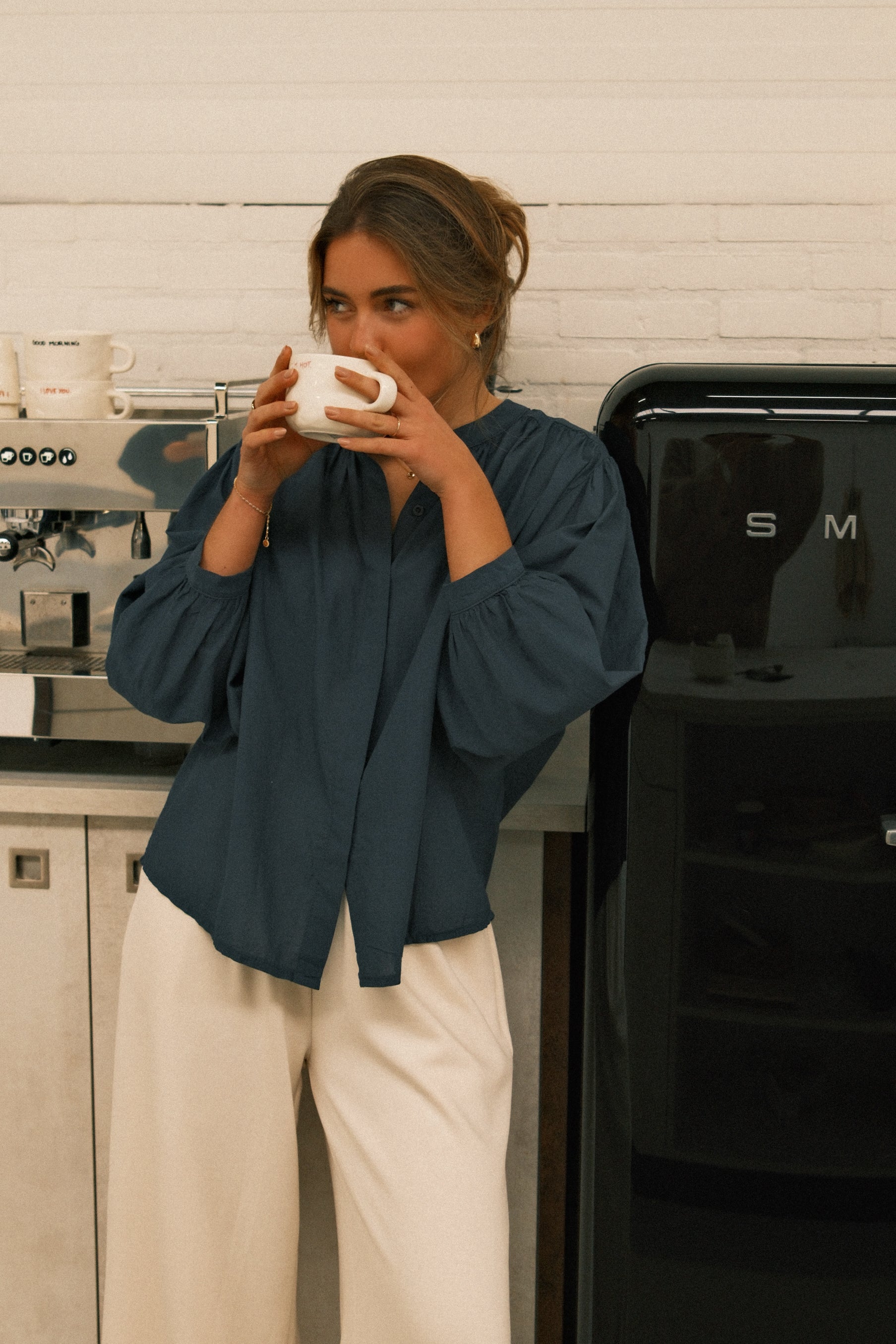 THE NORAH SHIRT NAVY