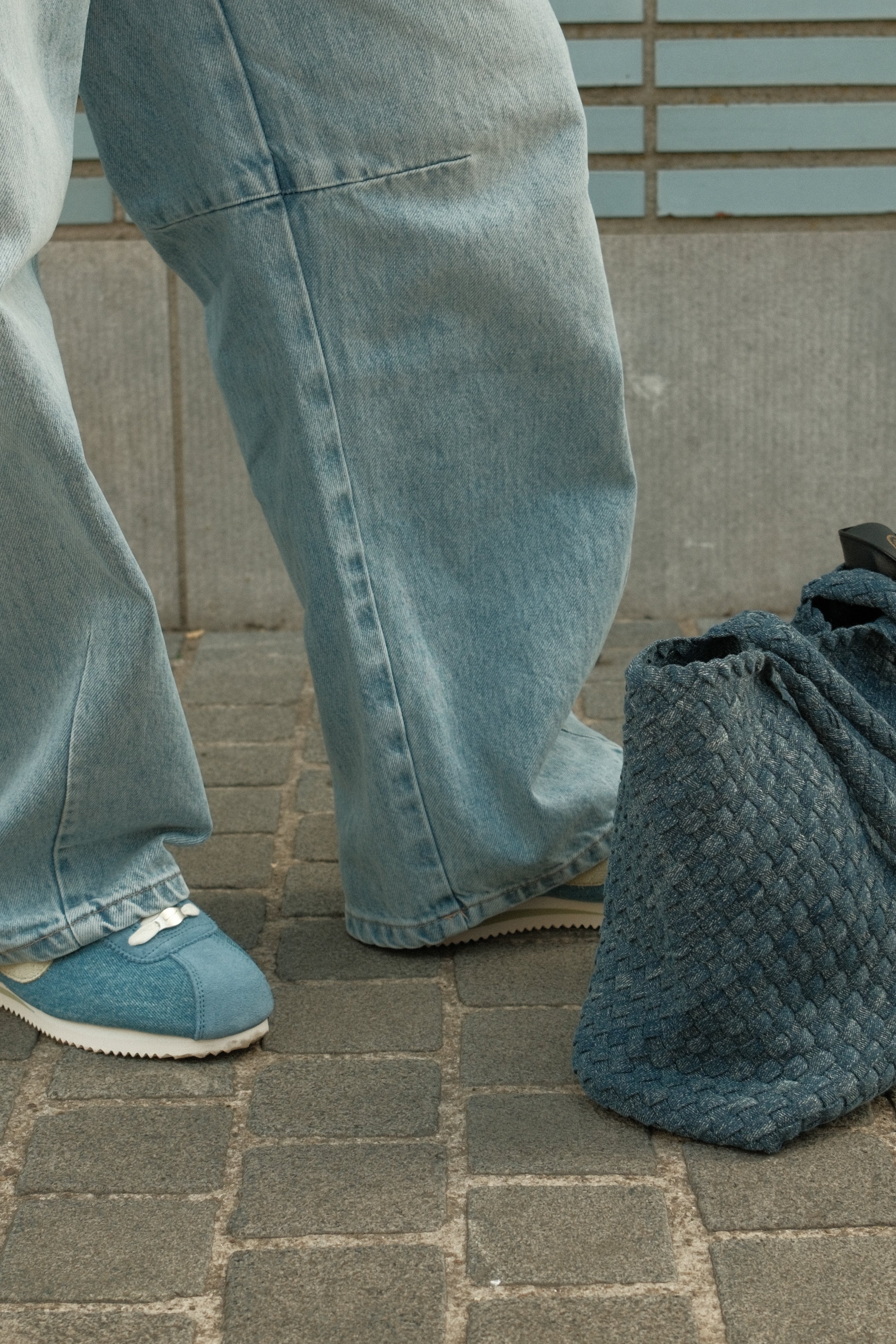 THE HARPER TOTE BLUE