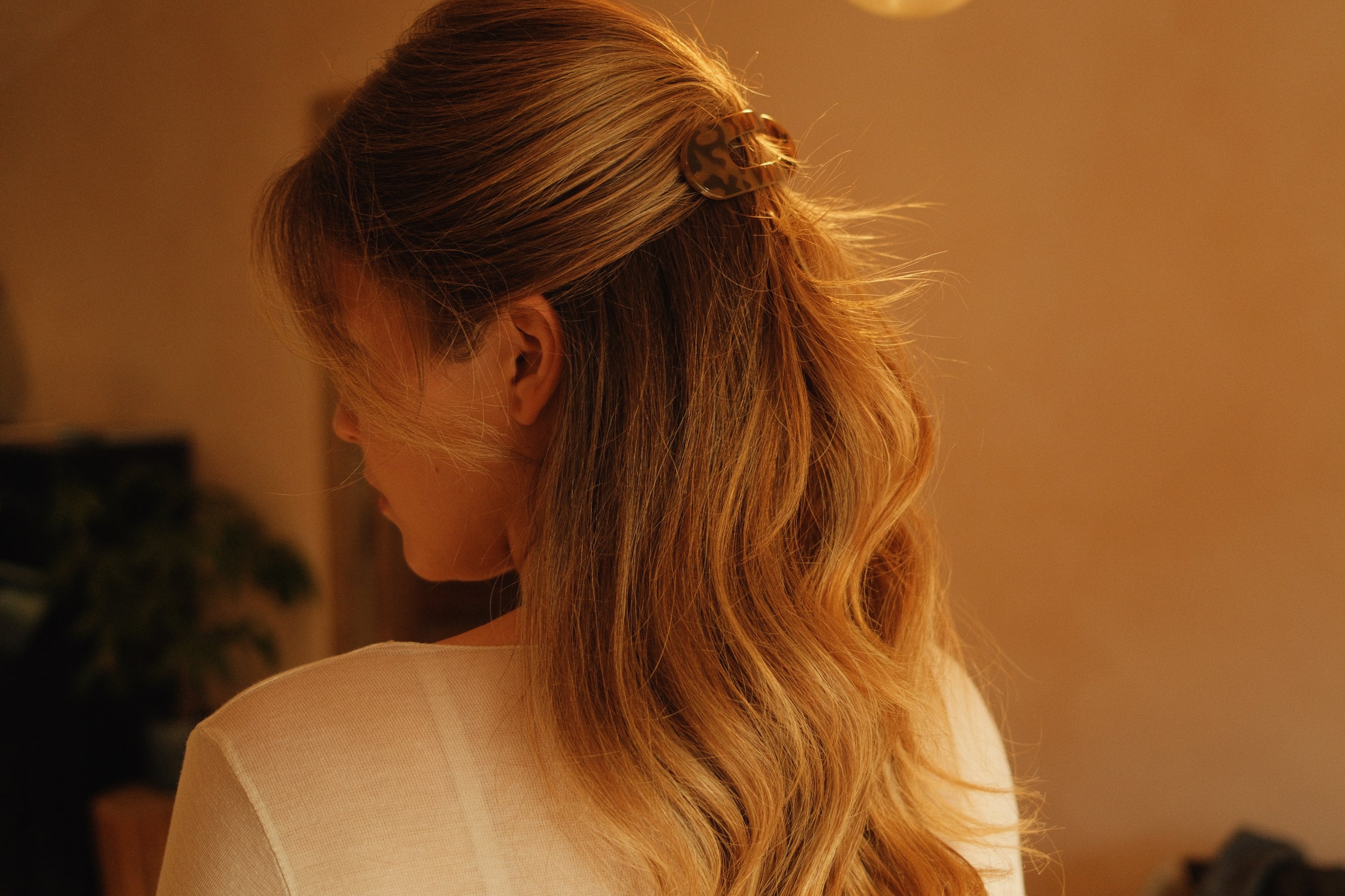 THE CASSIE TOP OFF-WHITE