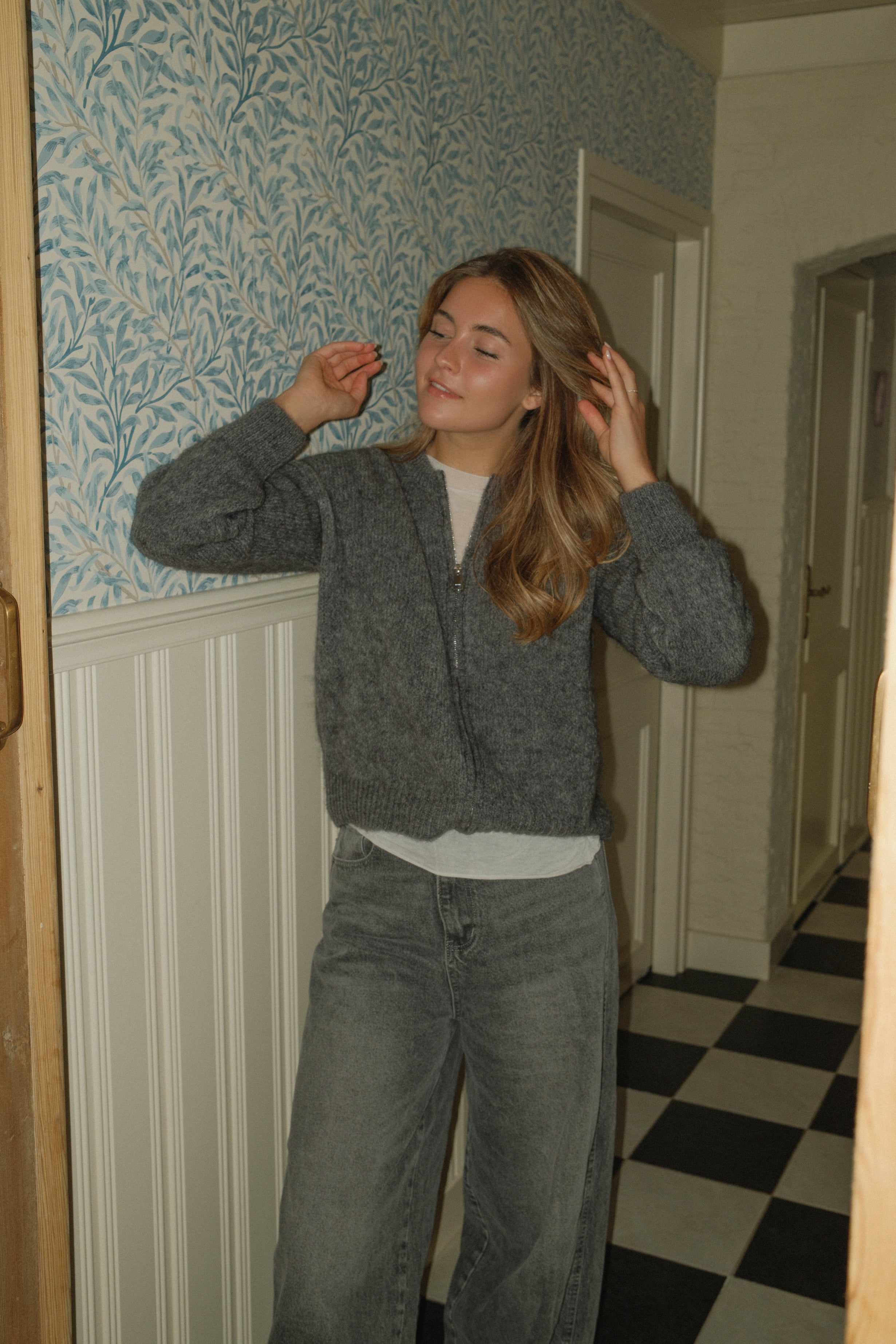 THE SOFIA ZIP CARDIGAN GREY