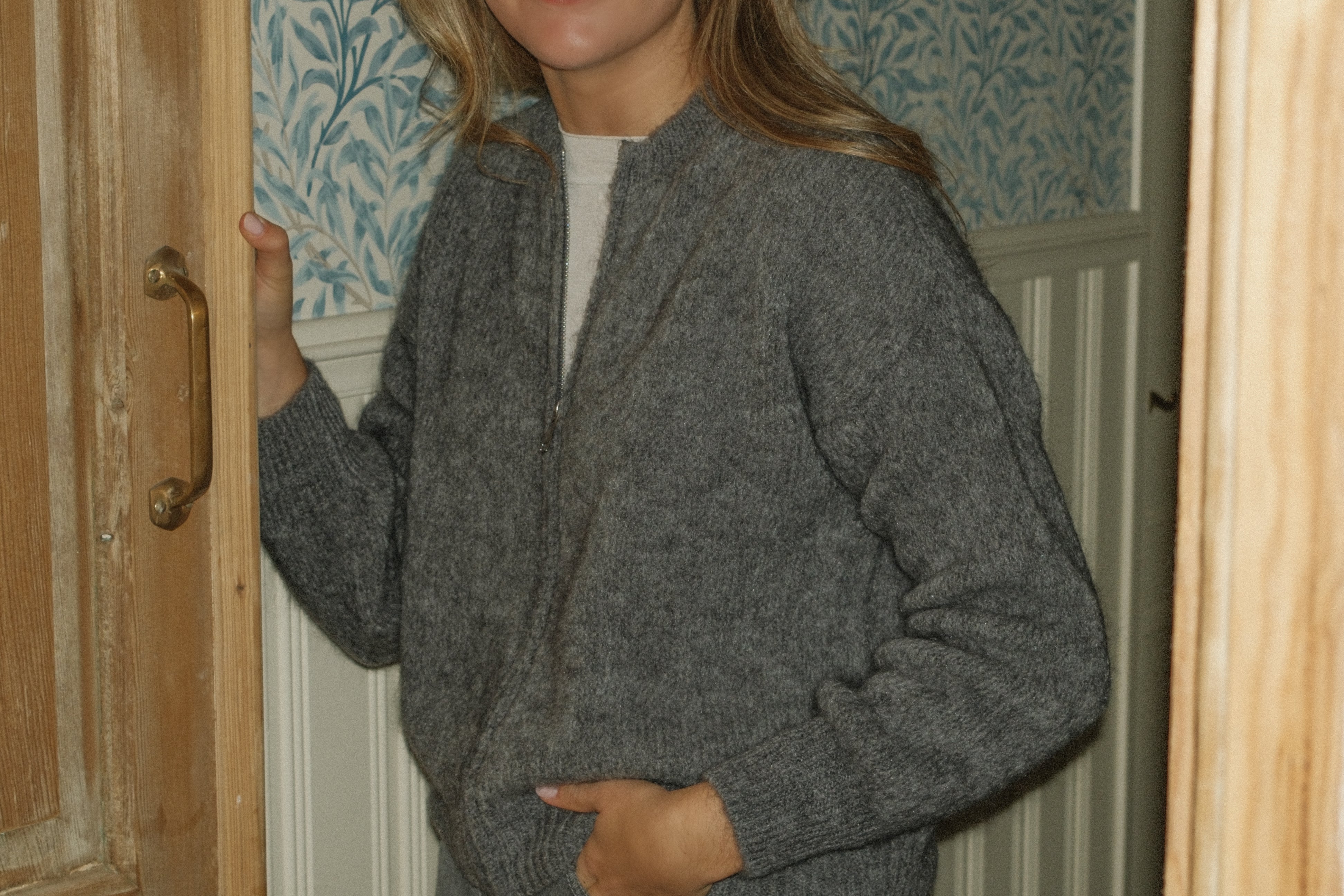 THE SOFIA ZIP CARDIGAN GREY