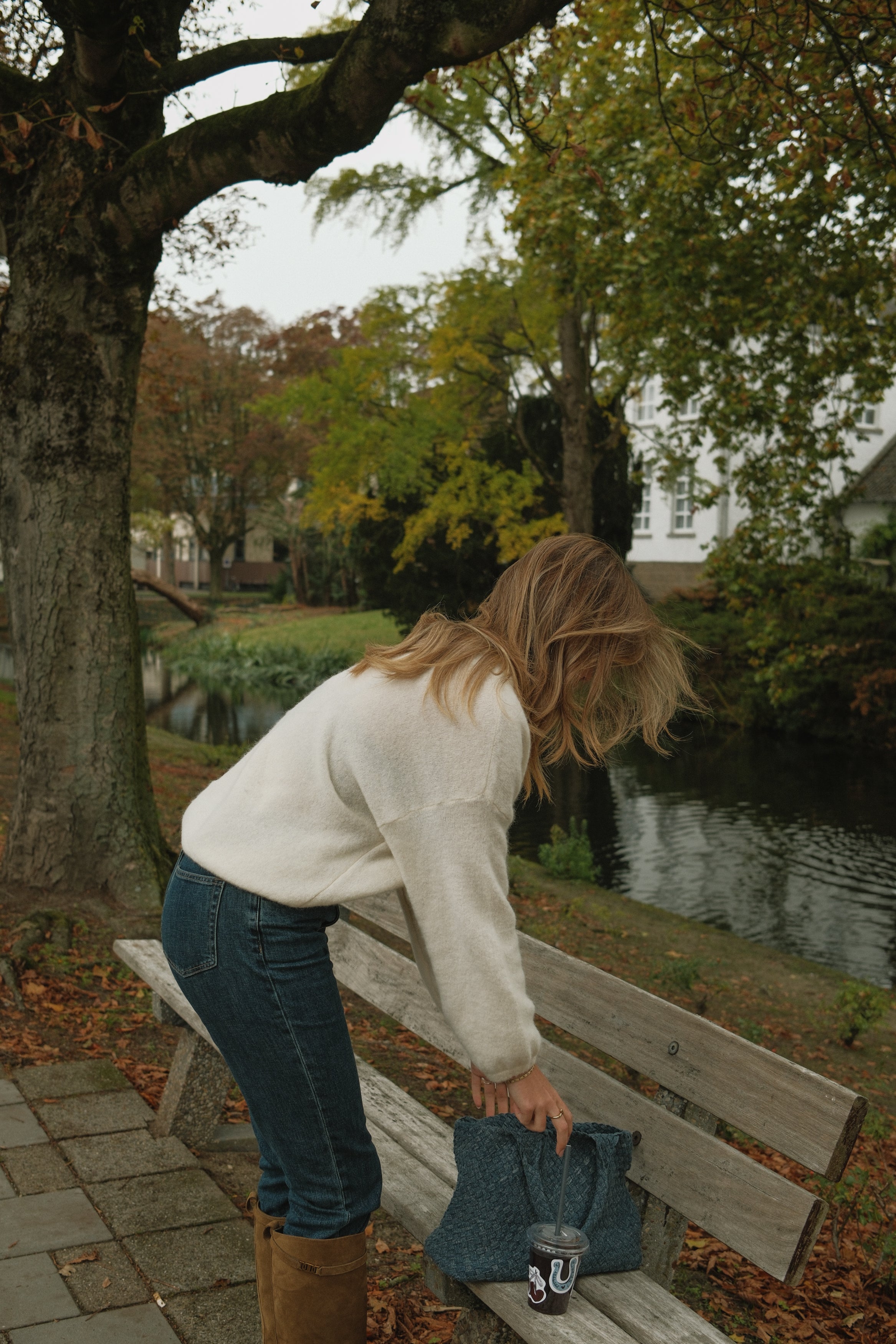 ESSENTIAL SARAH KNIT OFF-WHITE